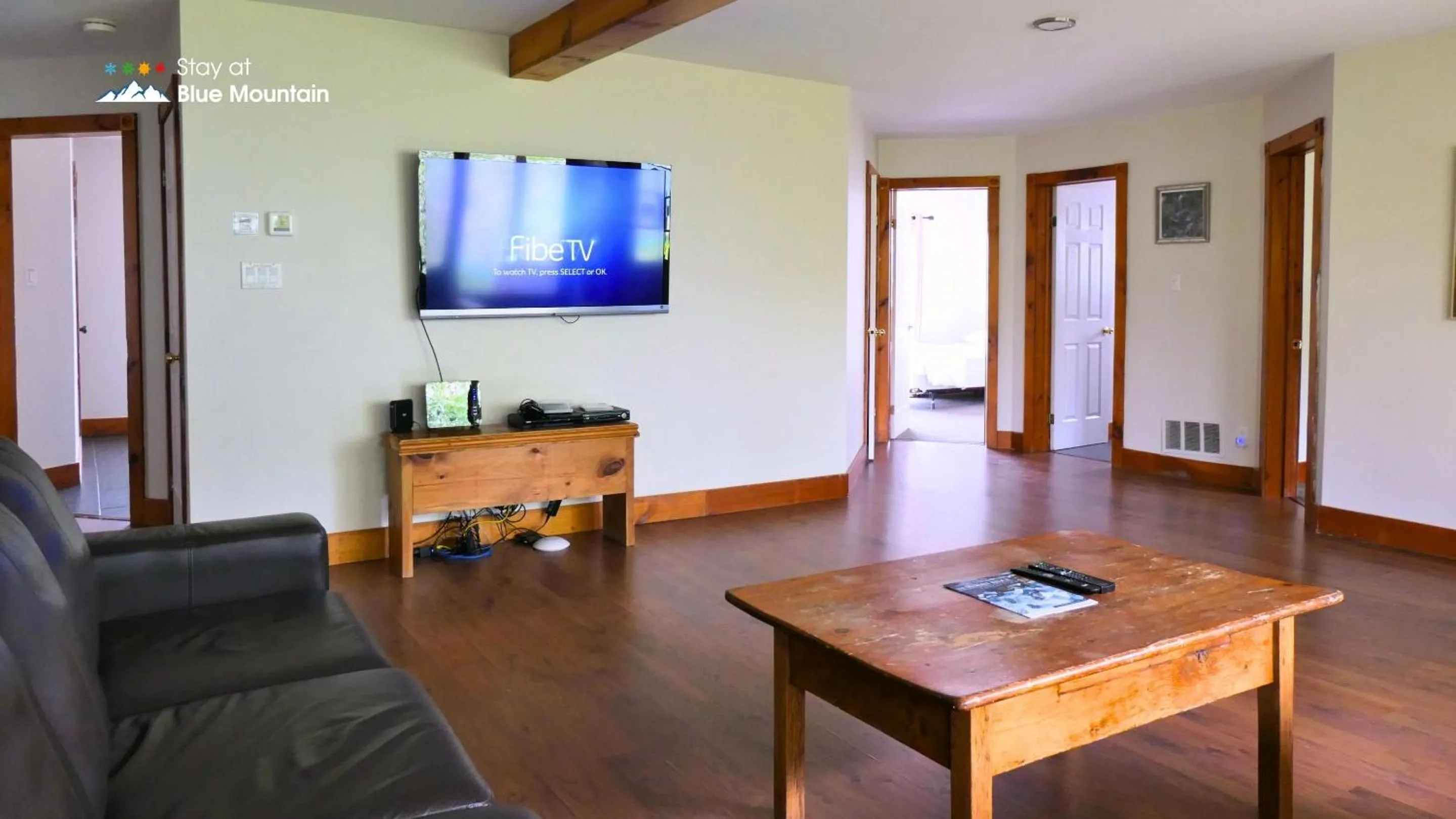 Communal lounge/ TV room in Summit Ridge 1