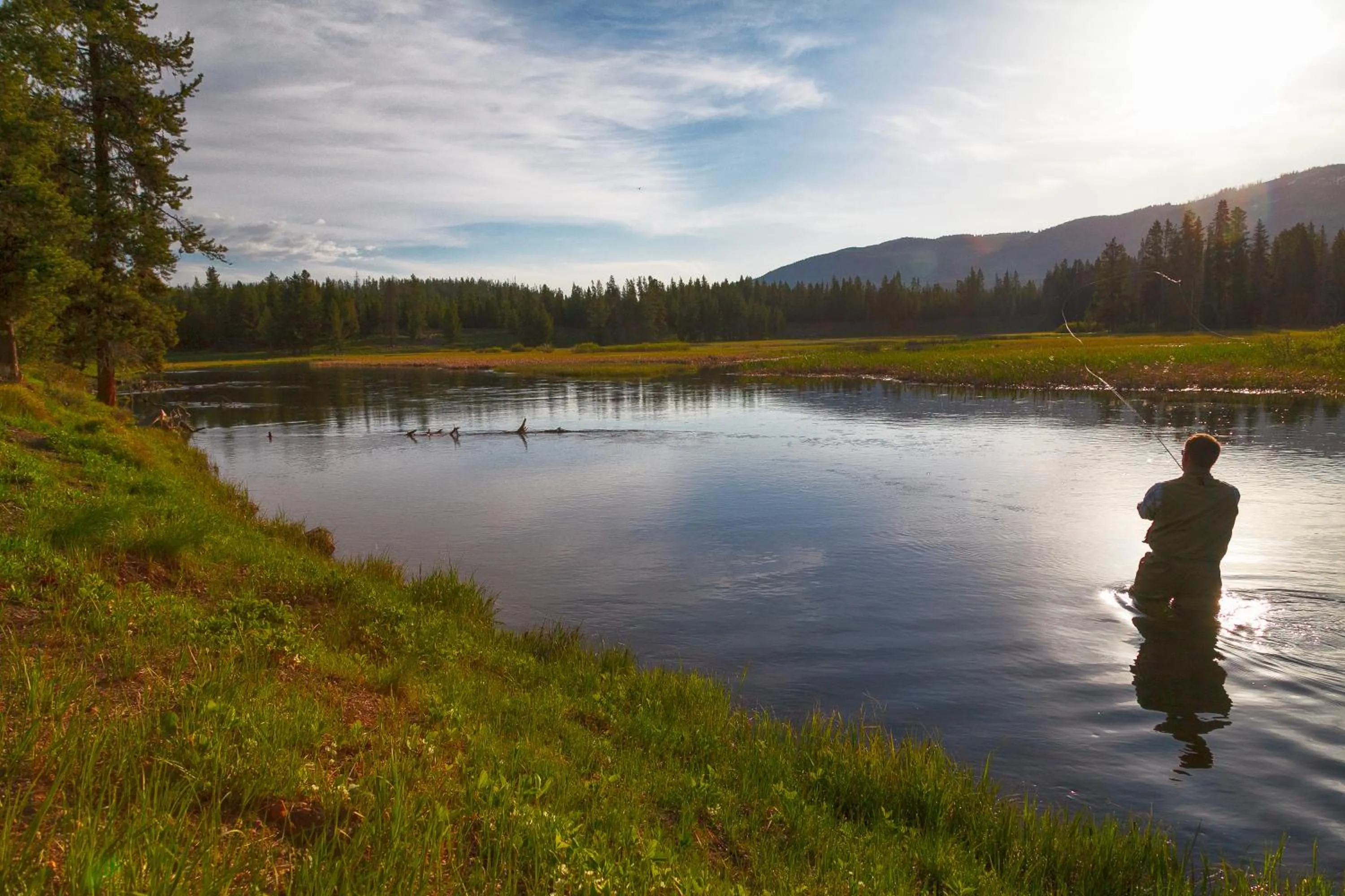 Headwaters Lodge & Cabins at Flagg Ranch