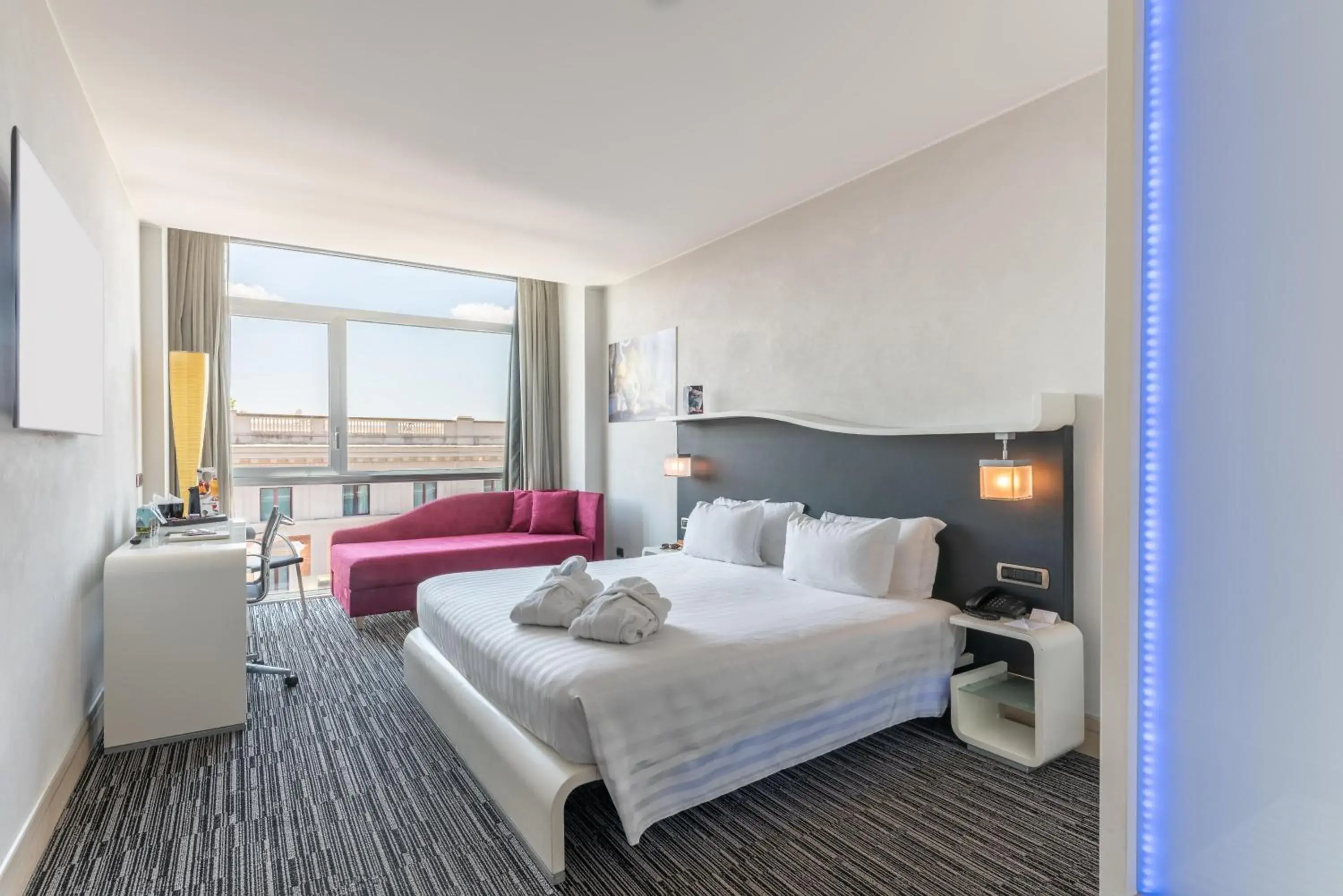 Deluxe King Room in Best Western Premier Hotel Royal Santina Deluxe King Room in Best Western Premier Hotel Royal Santina