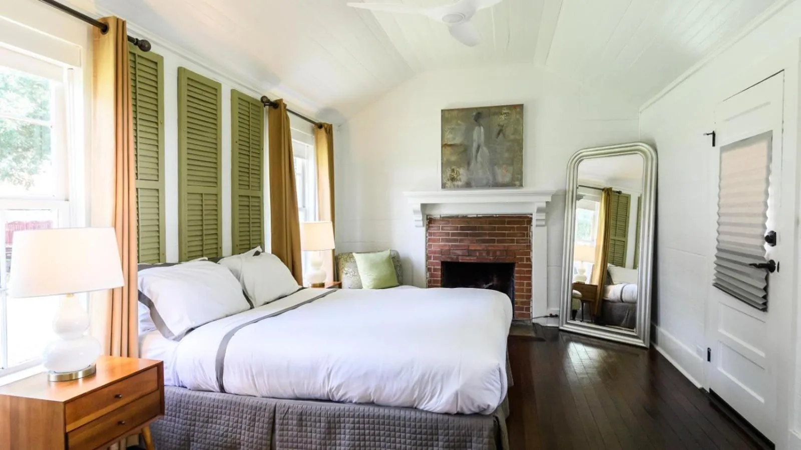 Bedroom, Bed in Hotel Giles