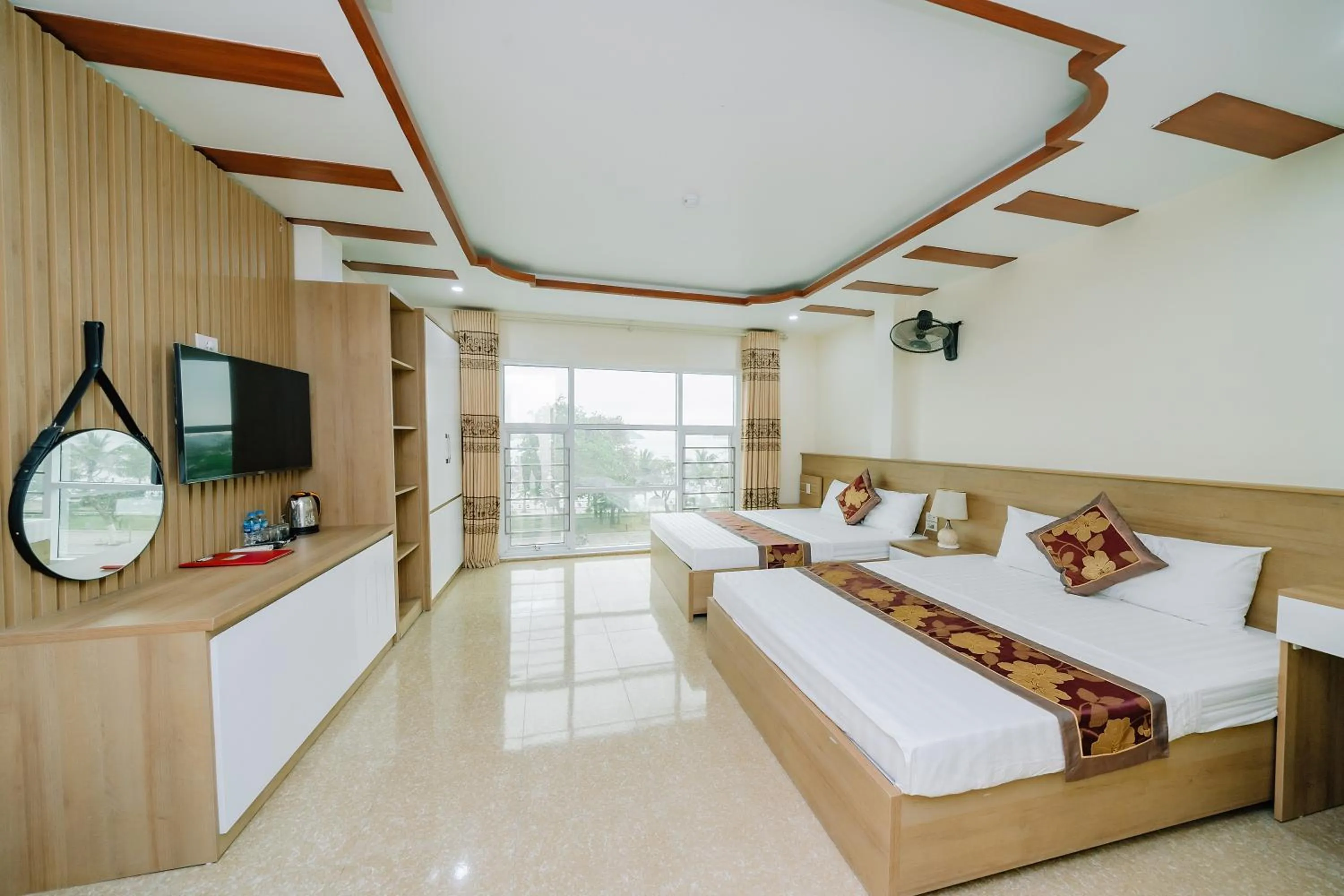 Bed in My Ngoc Hotel