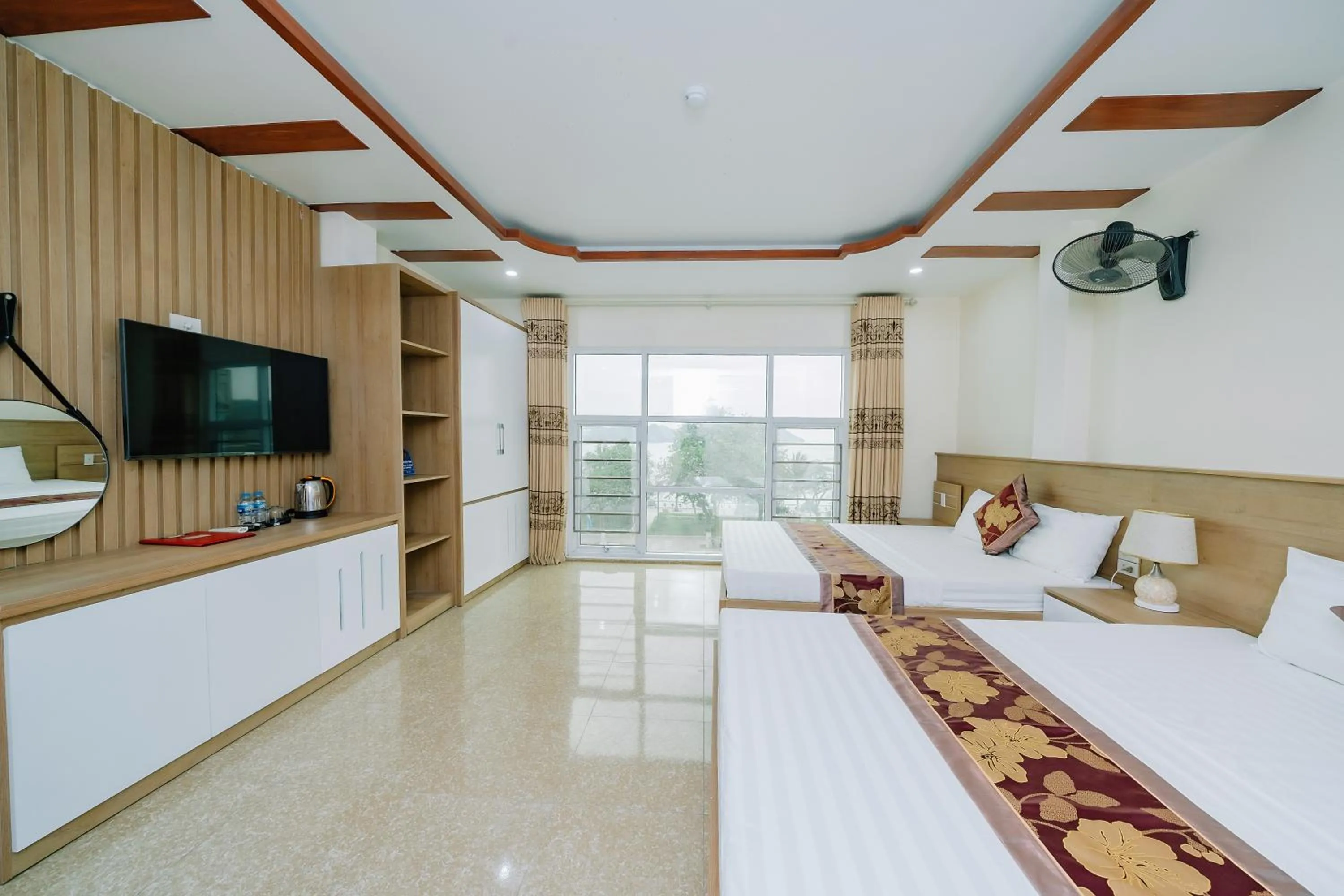 Bed in My Ngoc Hotel