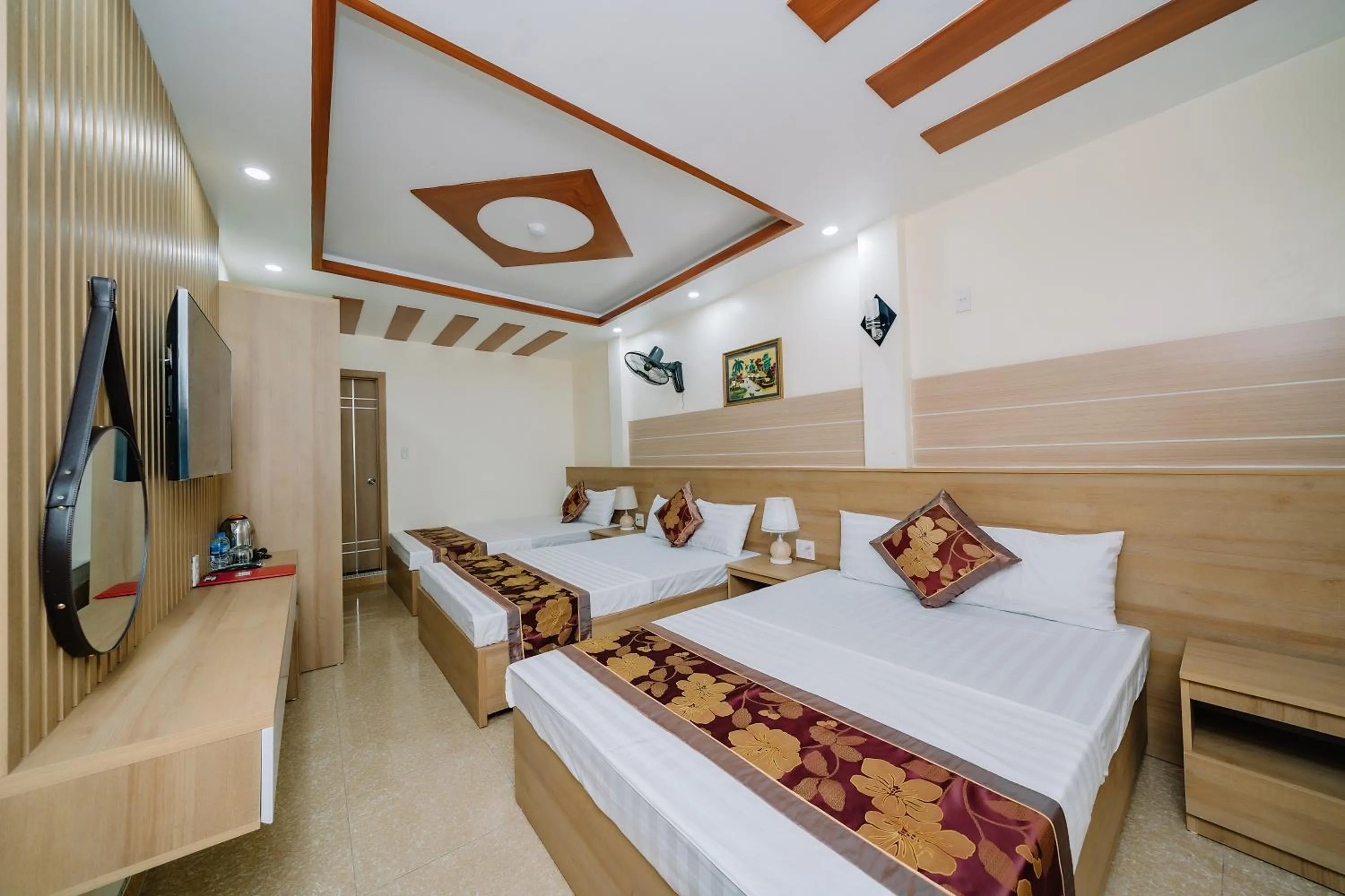 Bed in My Ngoc Hotel