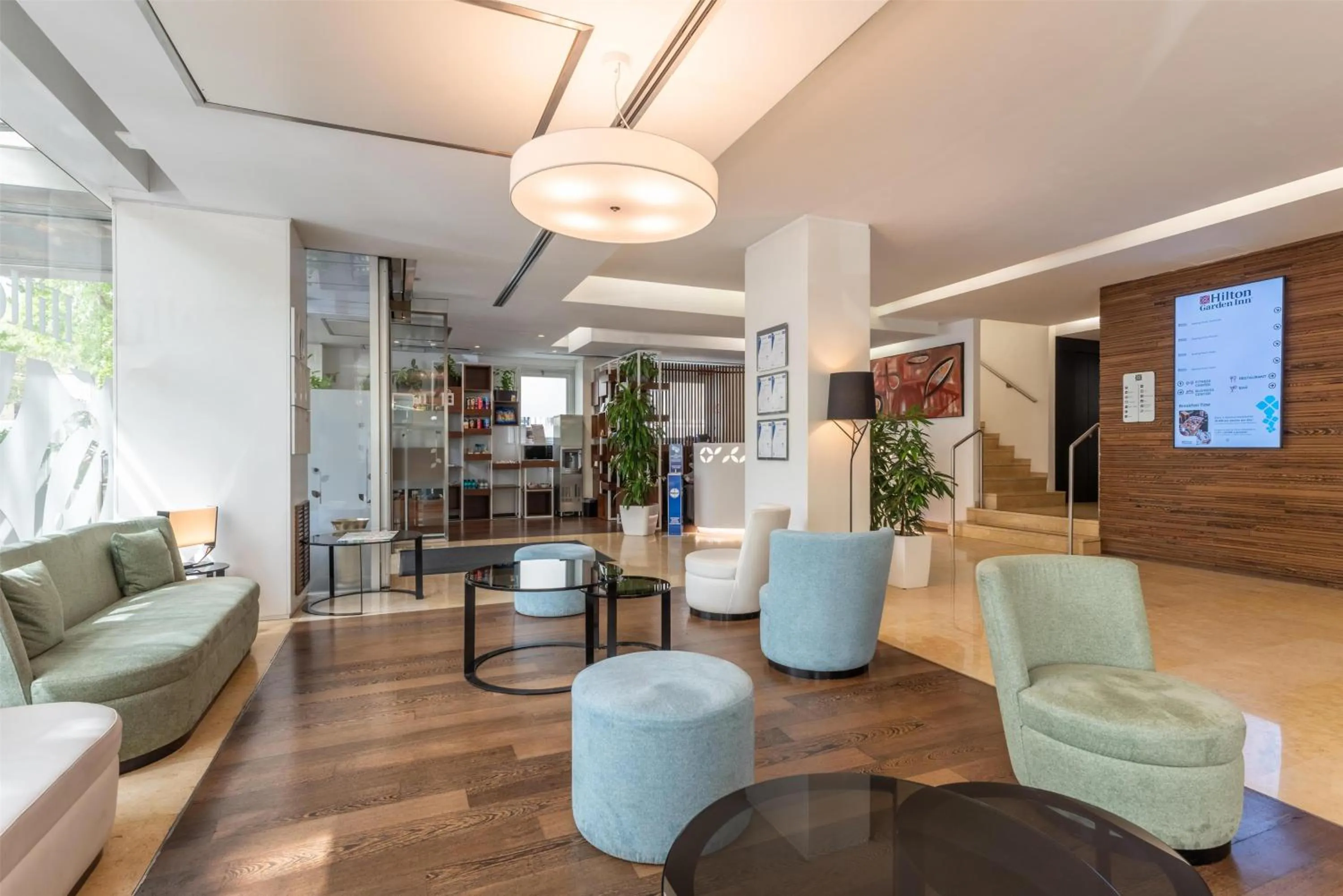 Restaurant/places to eat in Hilton Garden Inn Rome Claridge