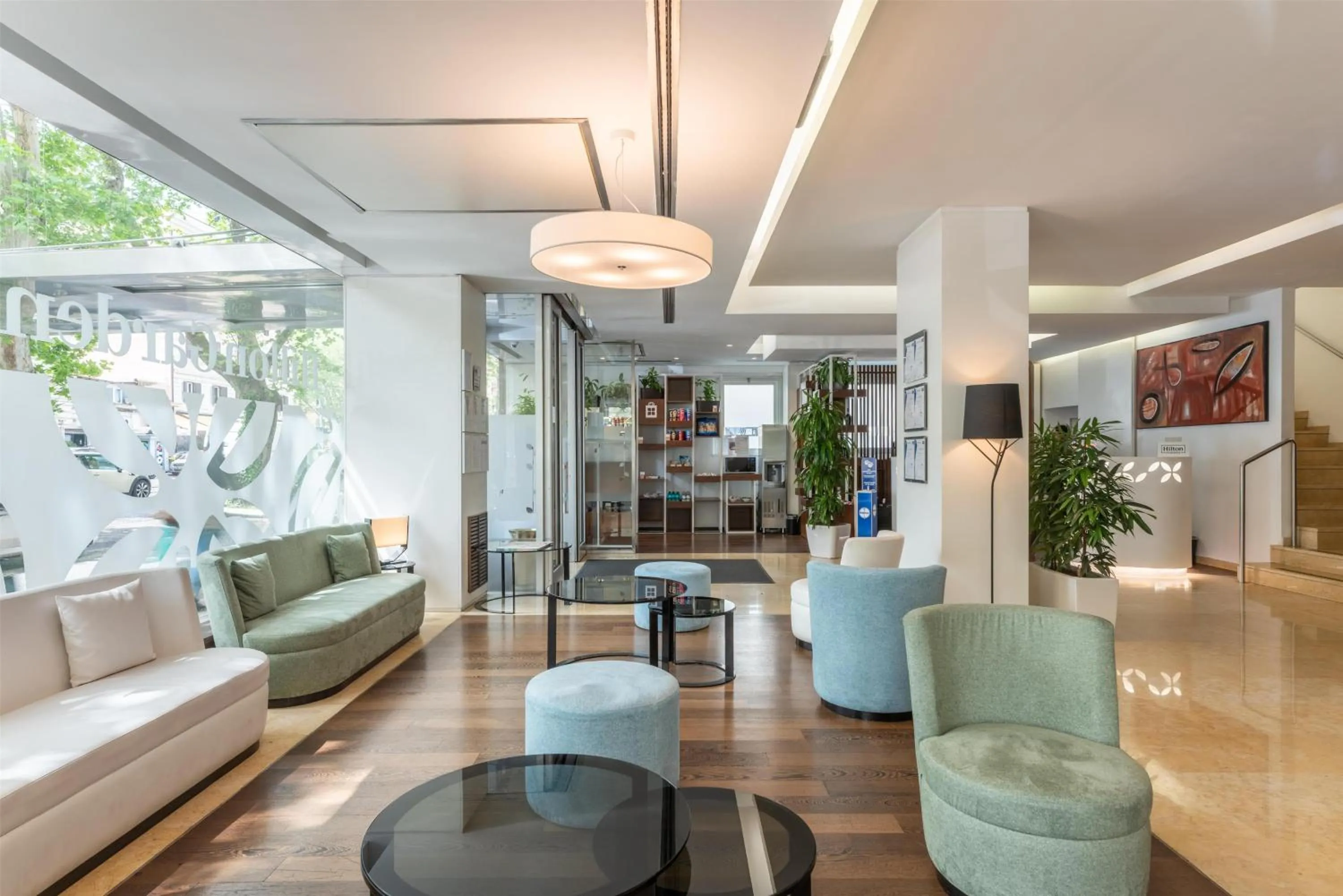 Restaurant/places to eat in Hilton Garden Inn Rome Claridge