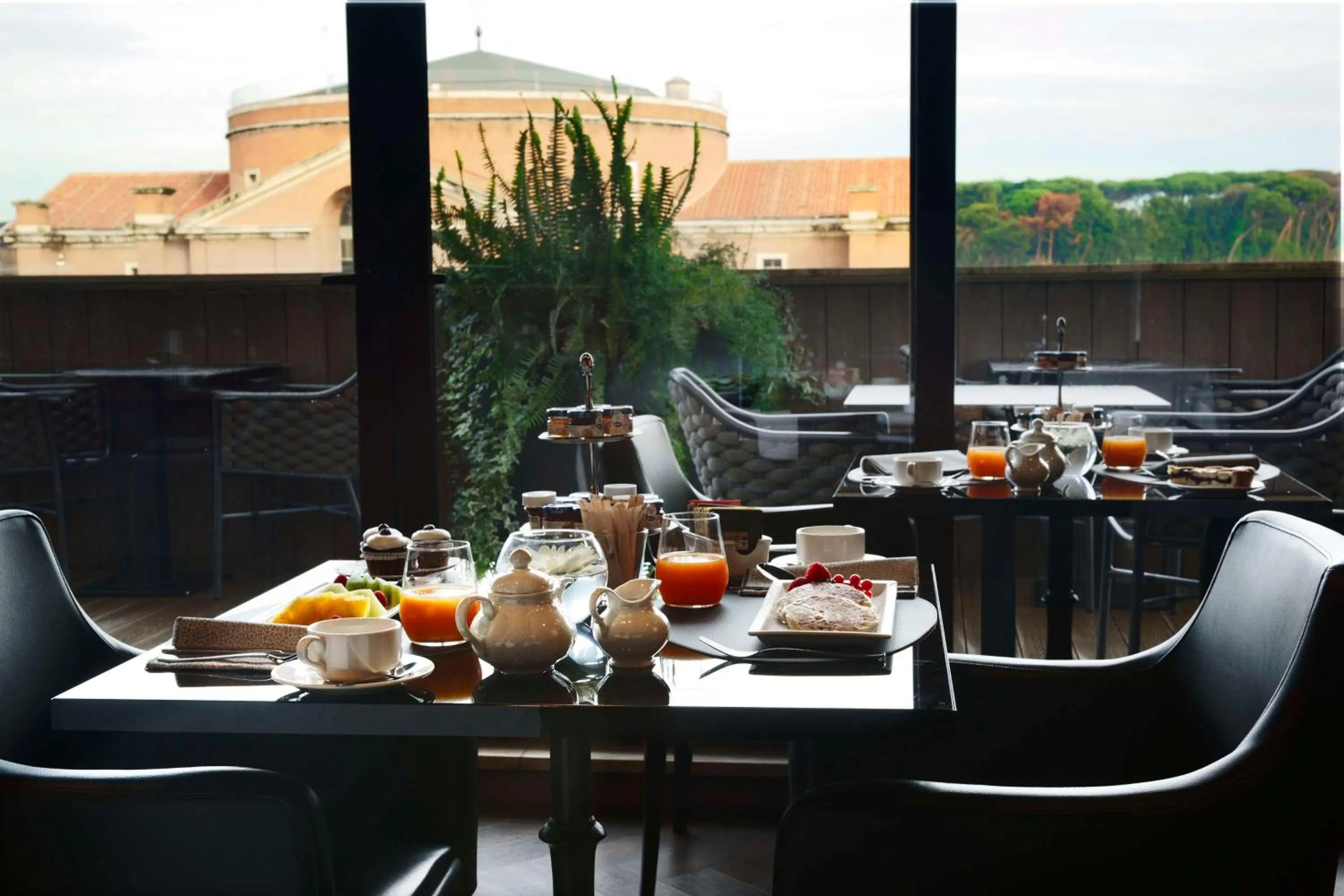 Breakfast in Radisson Blu GHR Rome