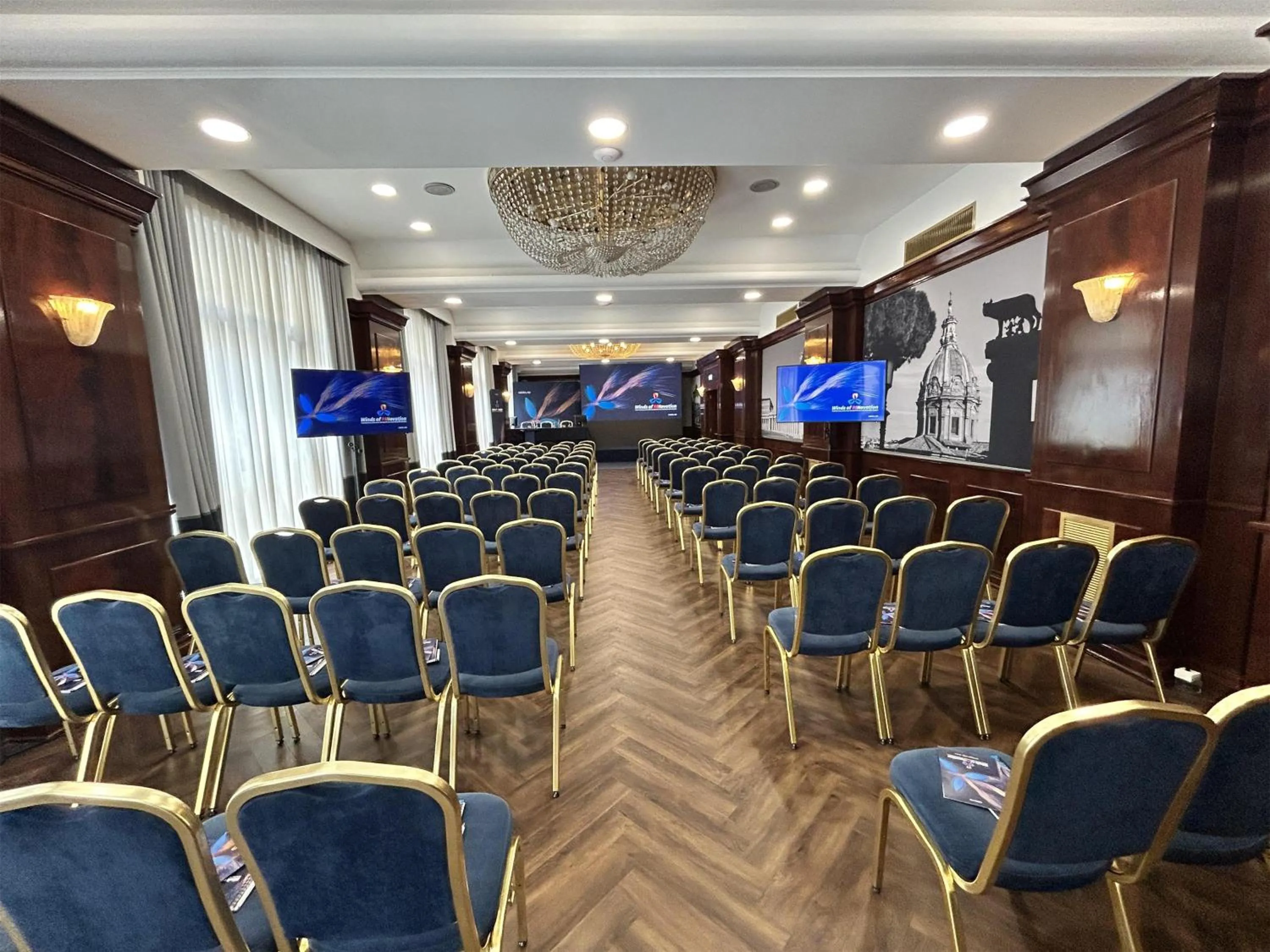 Meeting/conference room in Radisson Blu GHR Rome