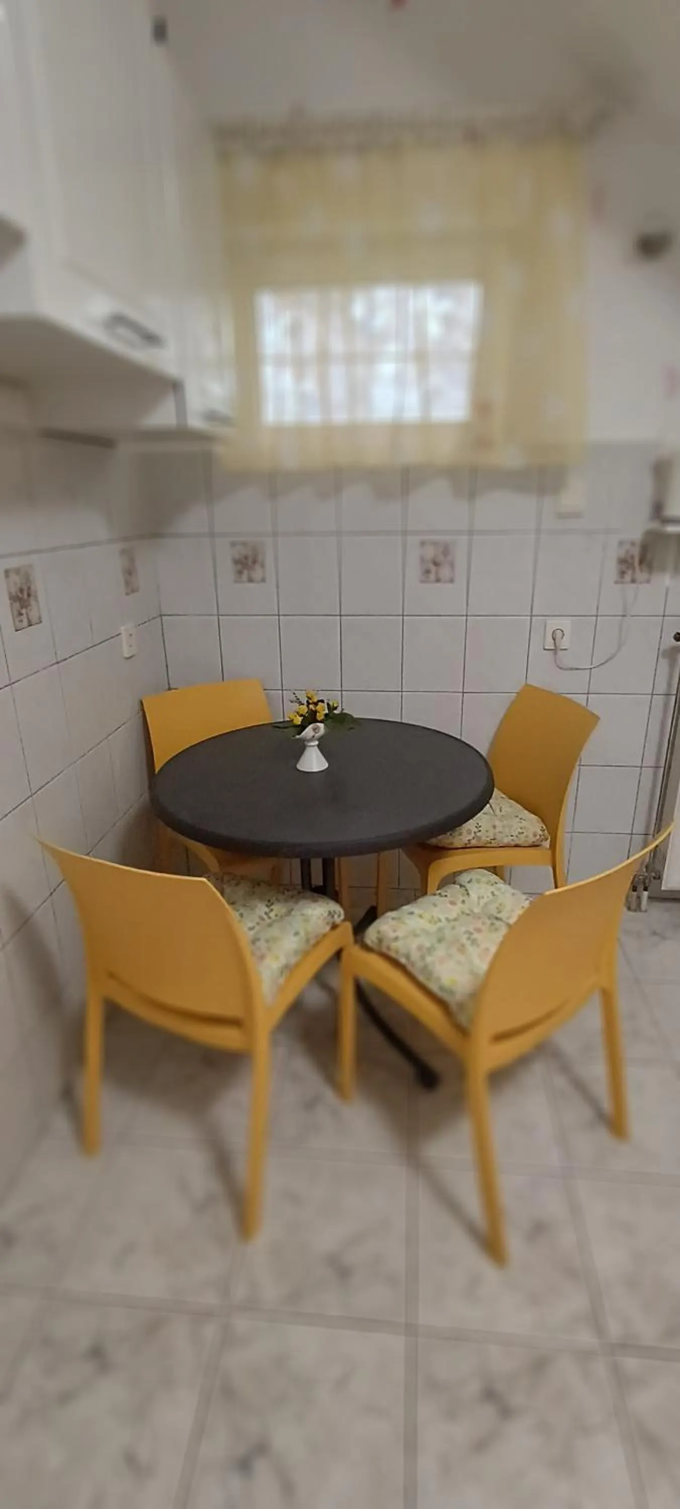 Dining area in Valloris Apartments