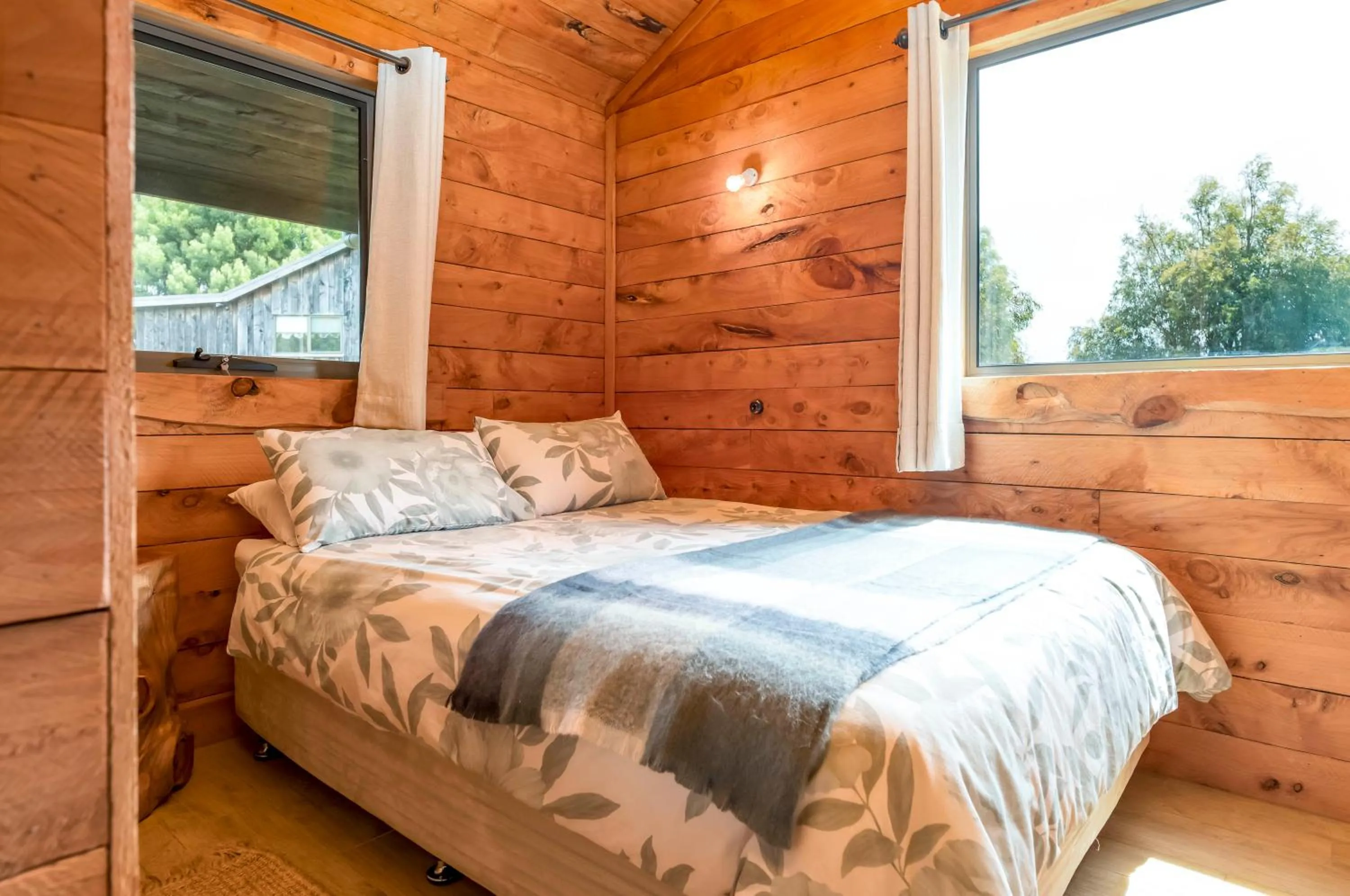 Bedroom, Bed in Rustic Hut Bush Retreat