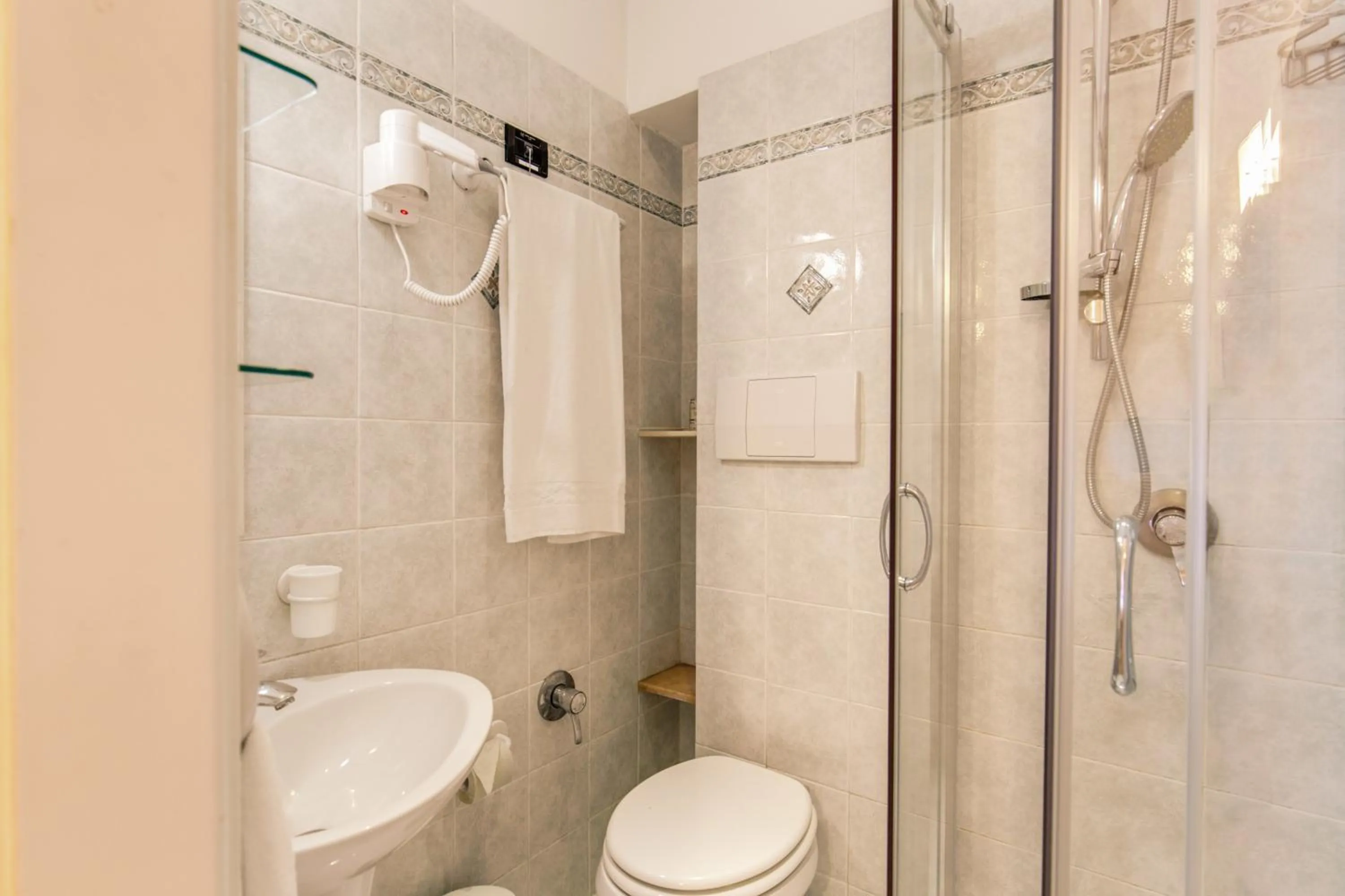 Bathroom in Hotel Martini