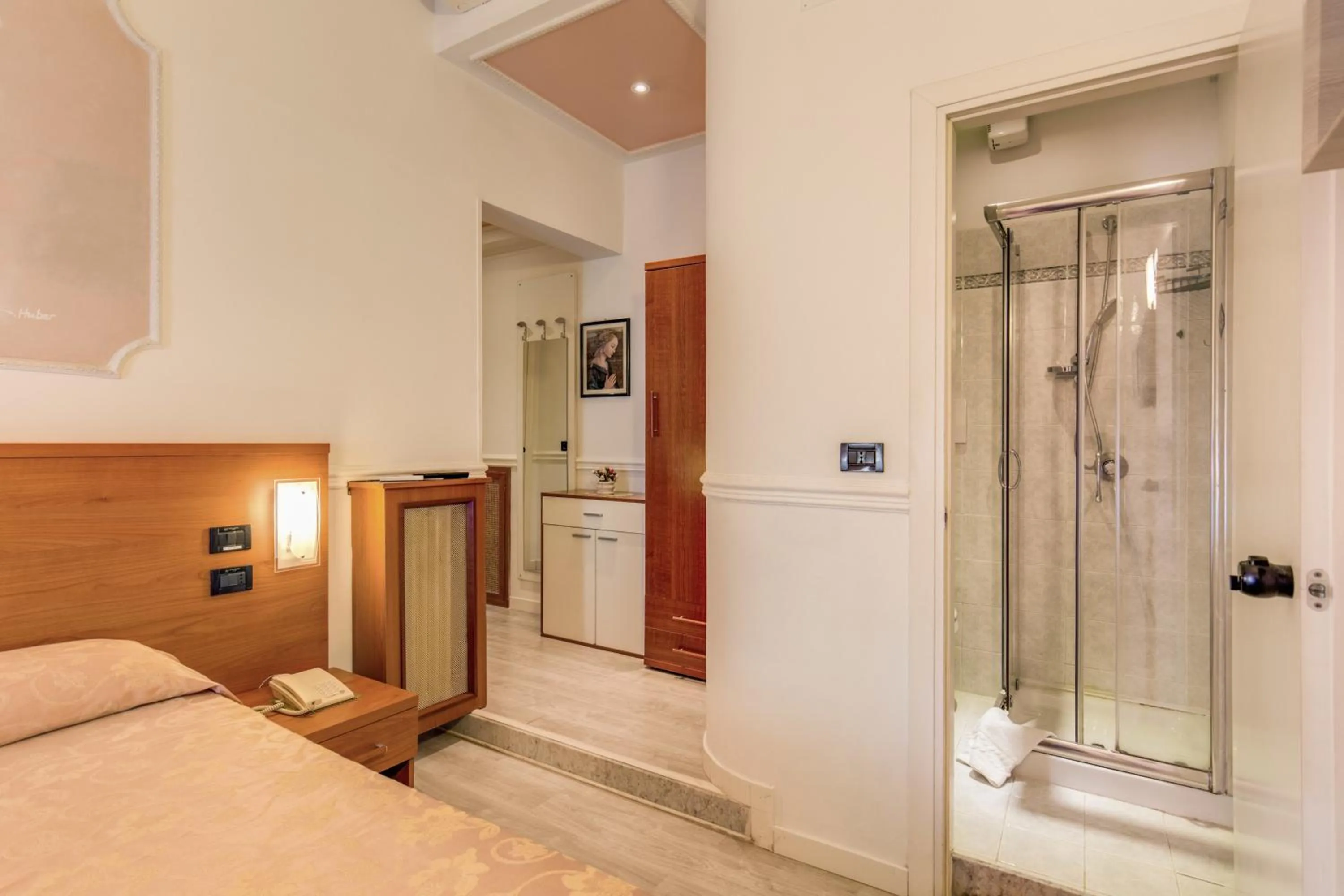 Photo of the whole room, Bed in Hotel Martini