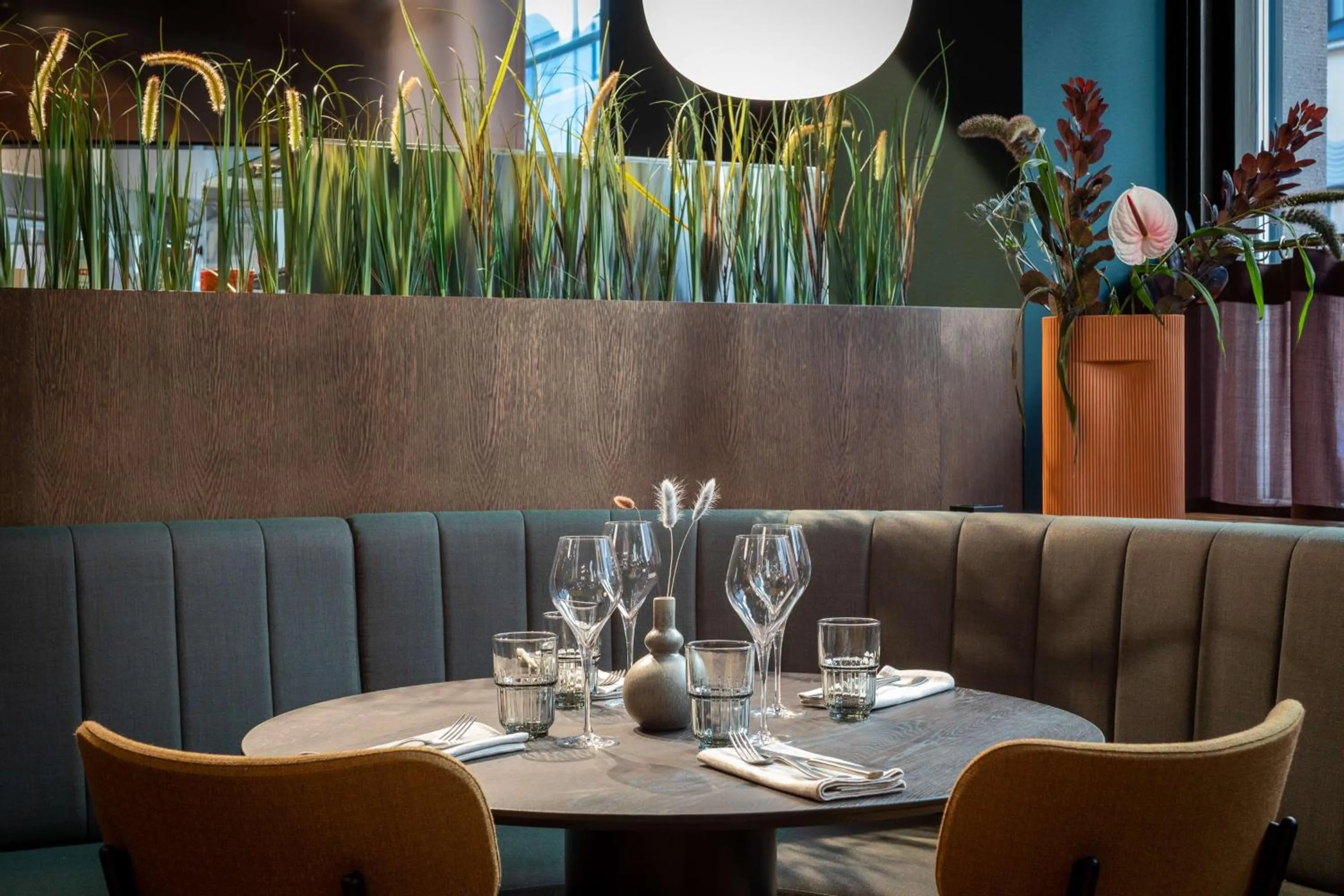 Restaurant/places to eat in Scandic Helsinki Hub