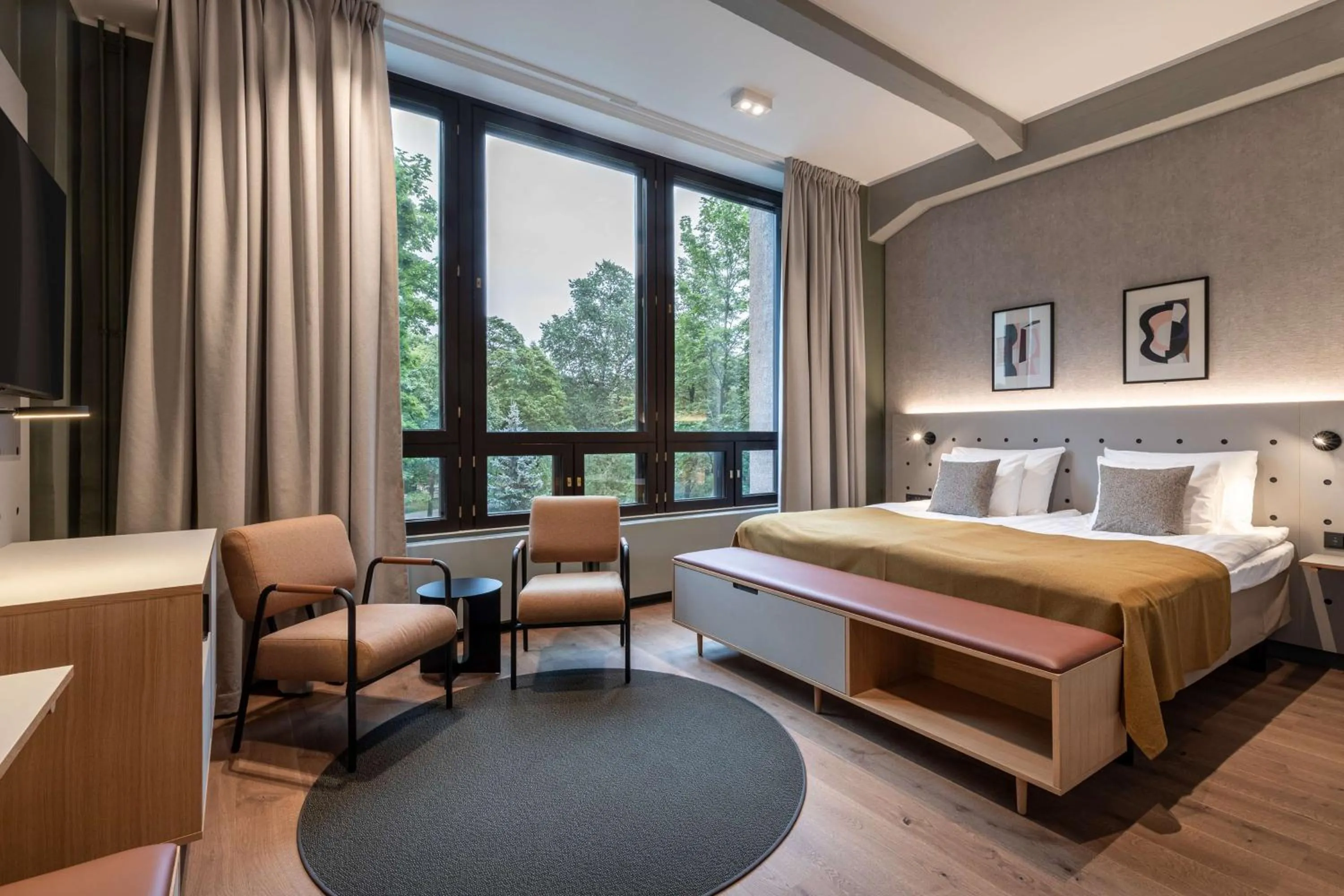 Bedroom, Bed in Scandic Helsinki Hub