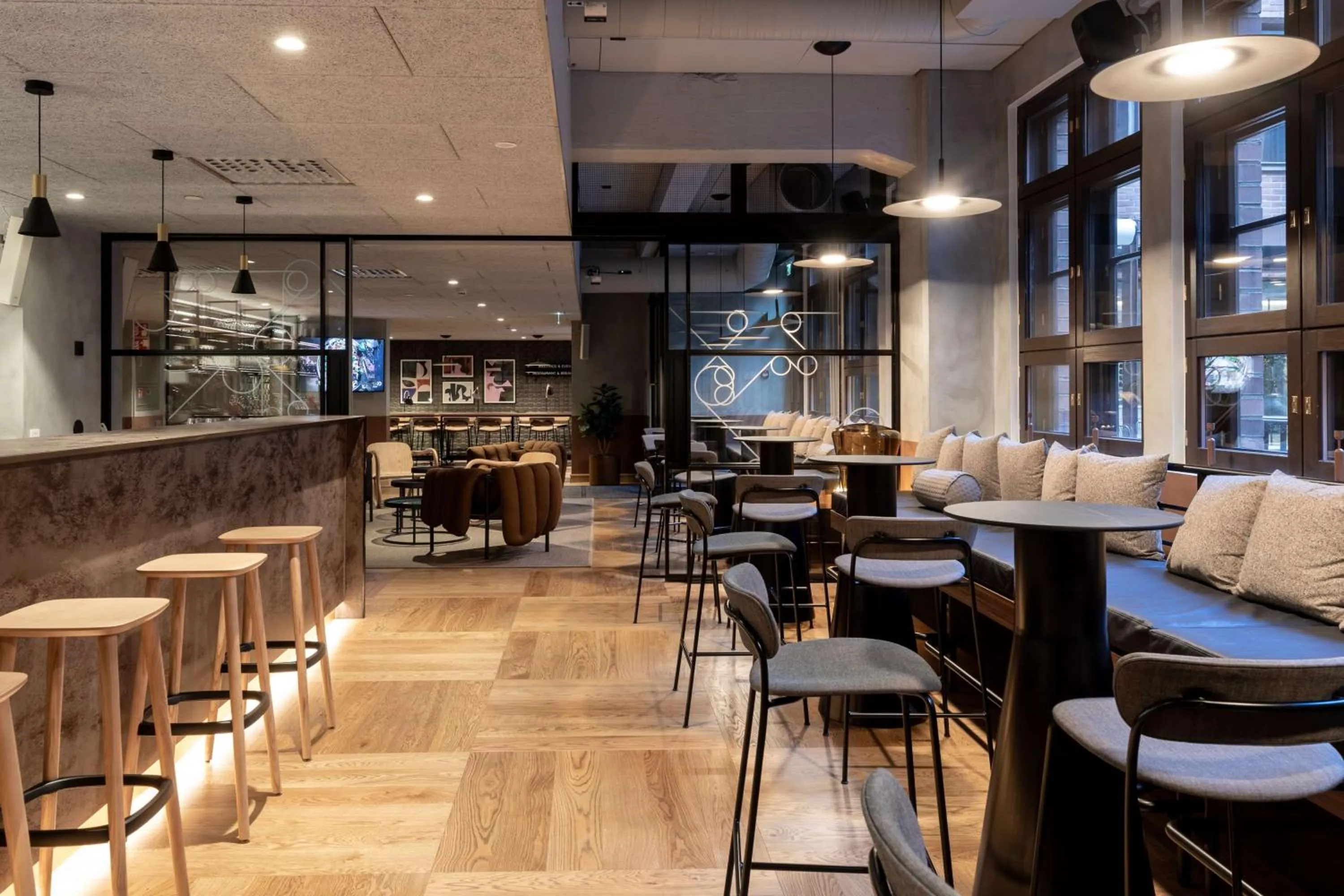 Lounge or bar in Scandic Helsinki Hub