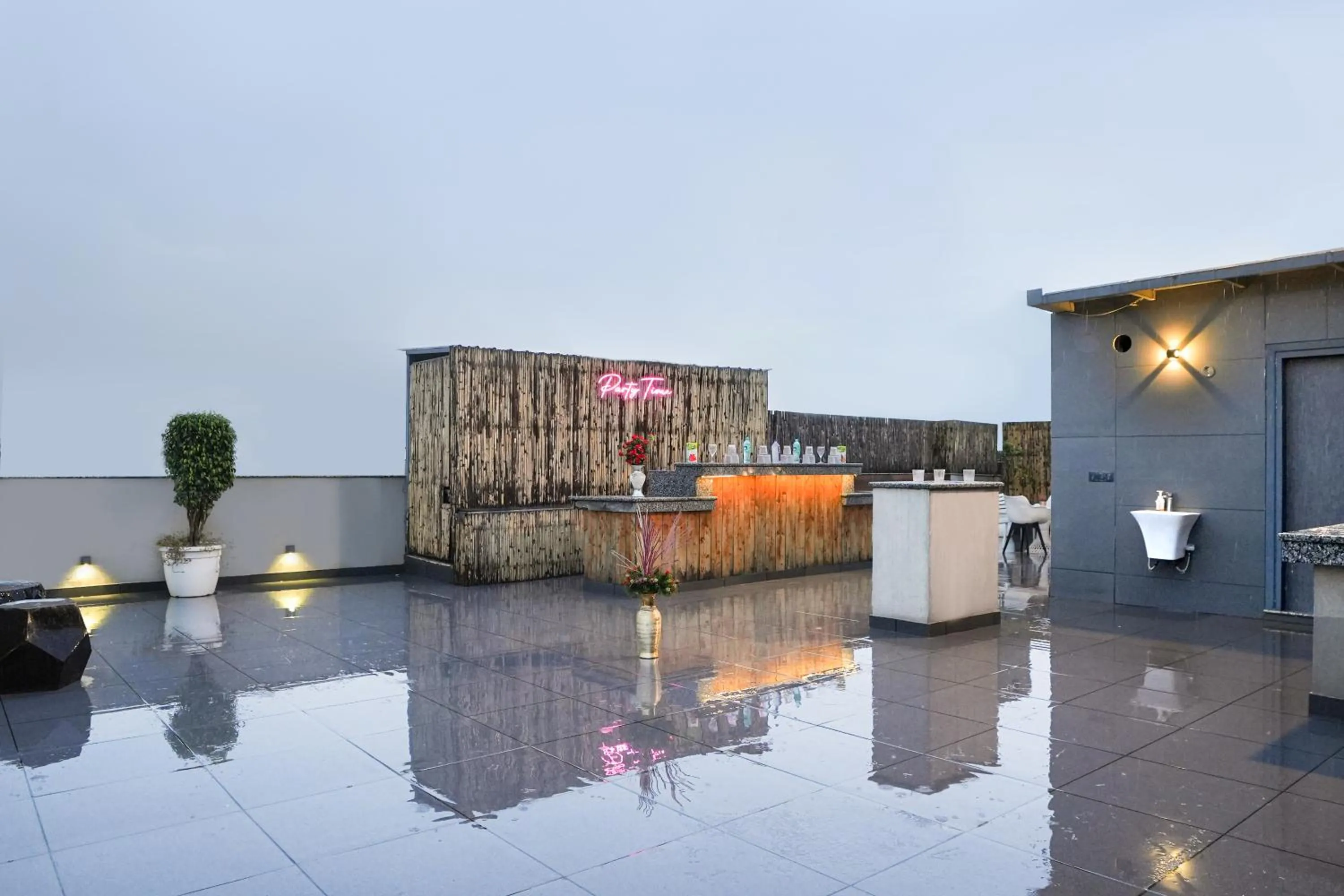 Balcony/Terrace in METRO STUDIOS