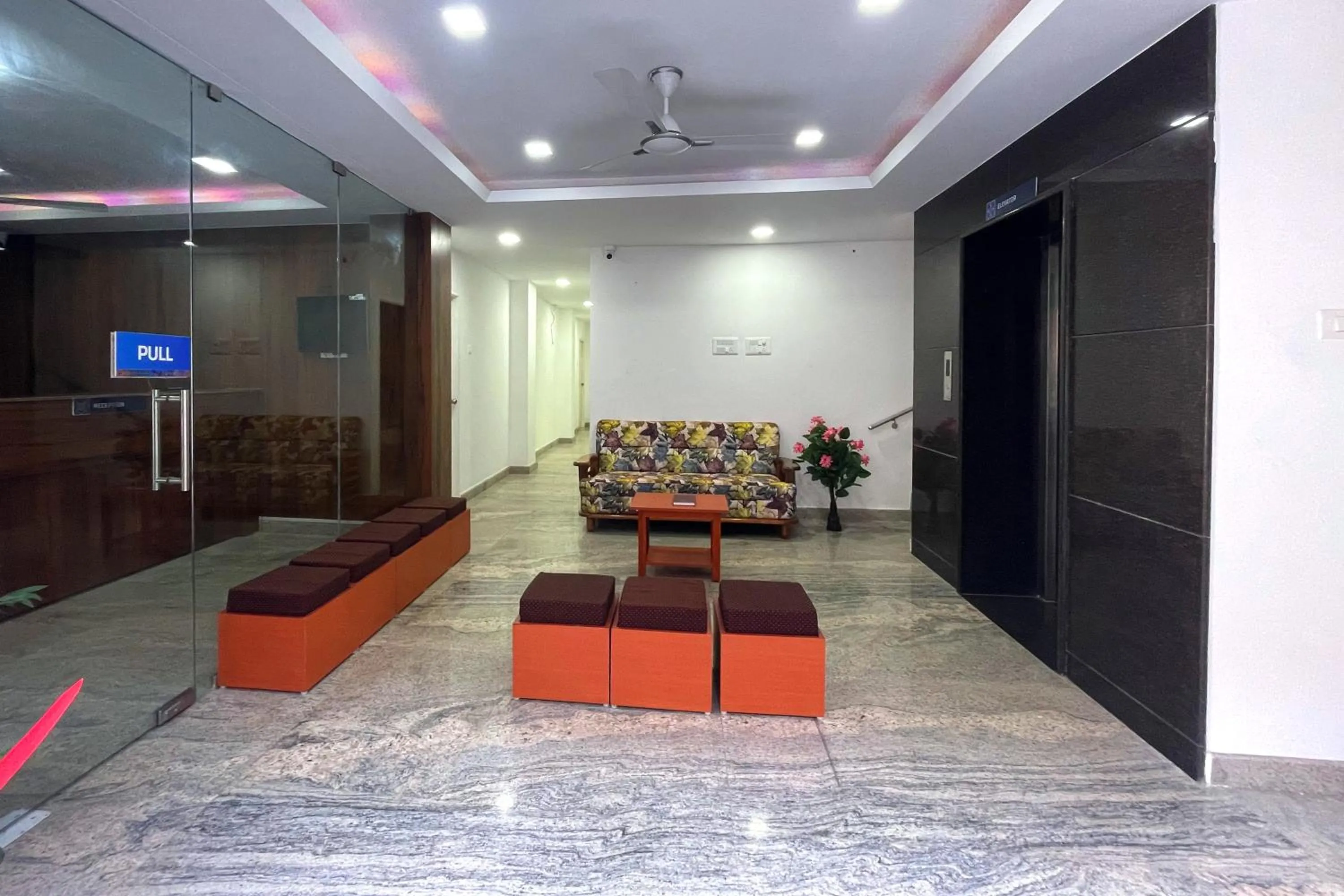 Area and facilities in K11 Express - Opp Express Avenue