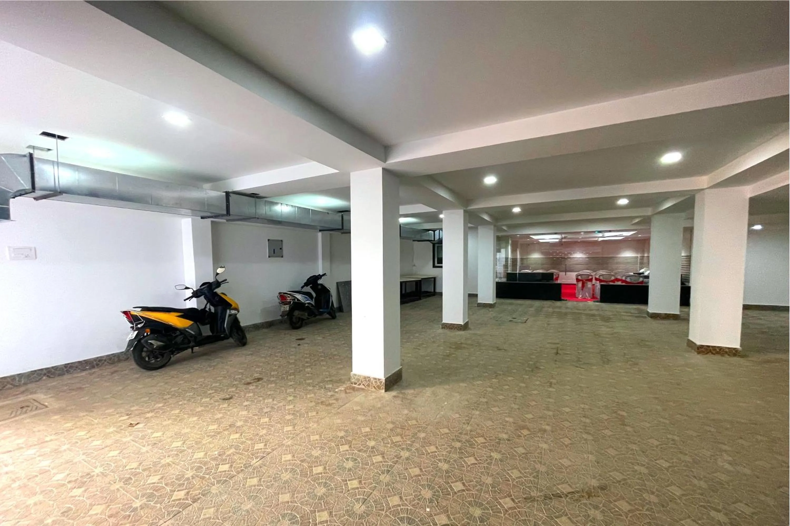 Parking in K11 Express - Opp Express Avenue