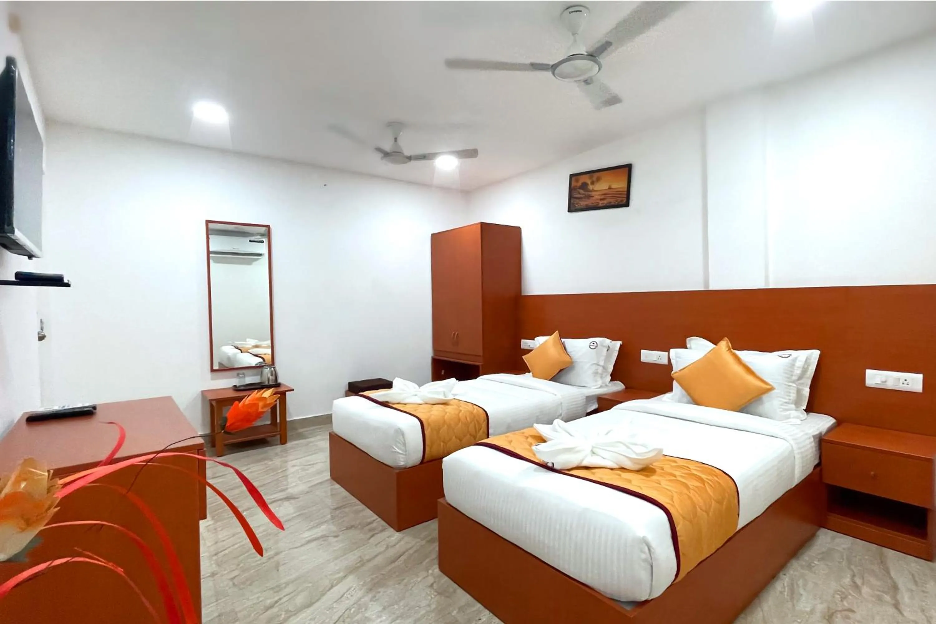 Bed in K11 Express - Opp Express Avenue