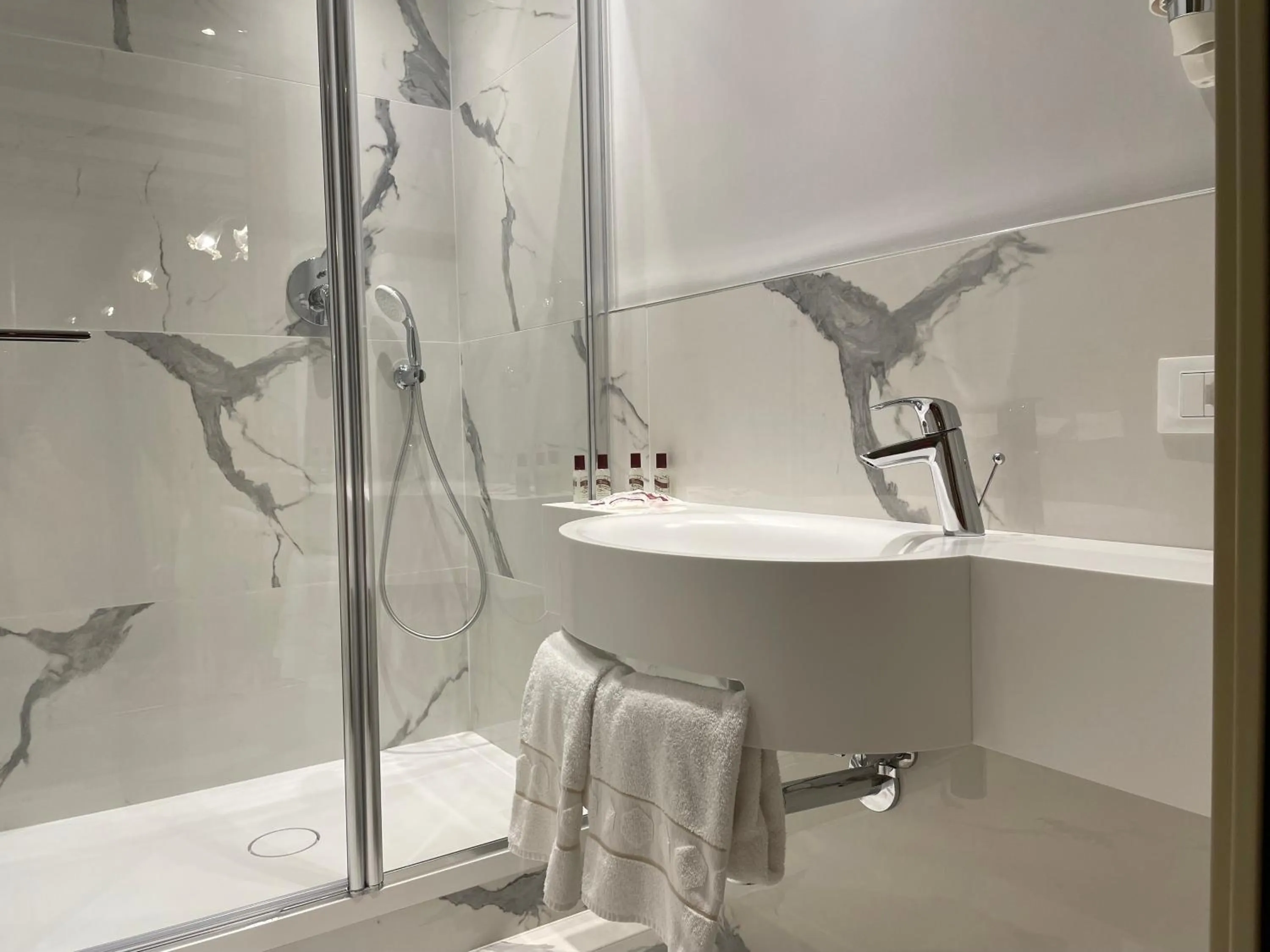 Bathroom in Cà Dell'Arte Palace