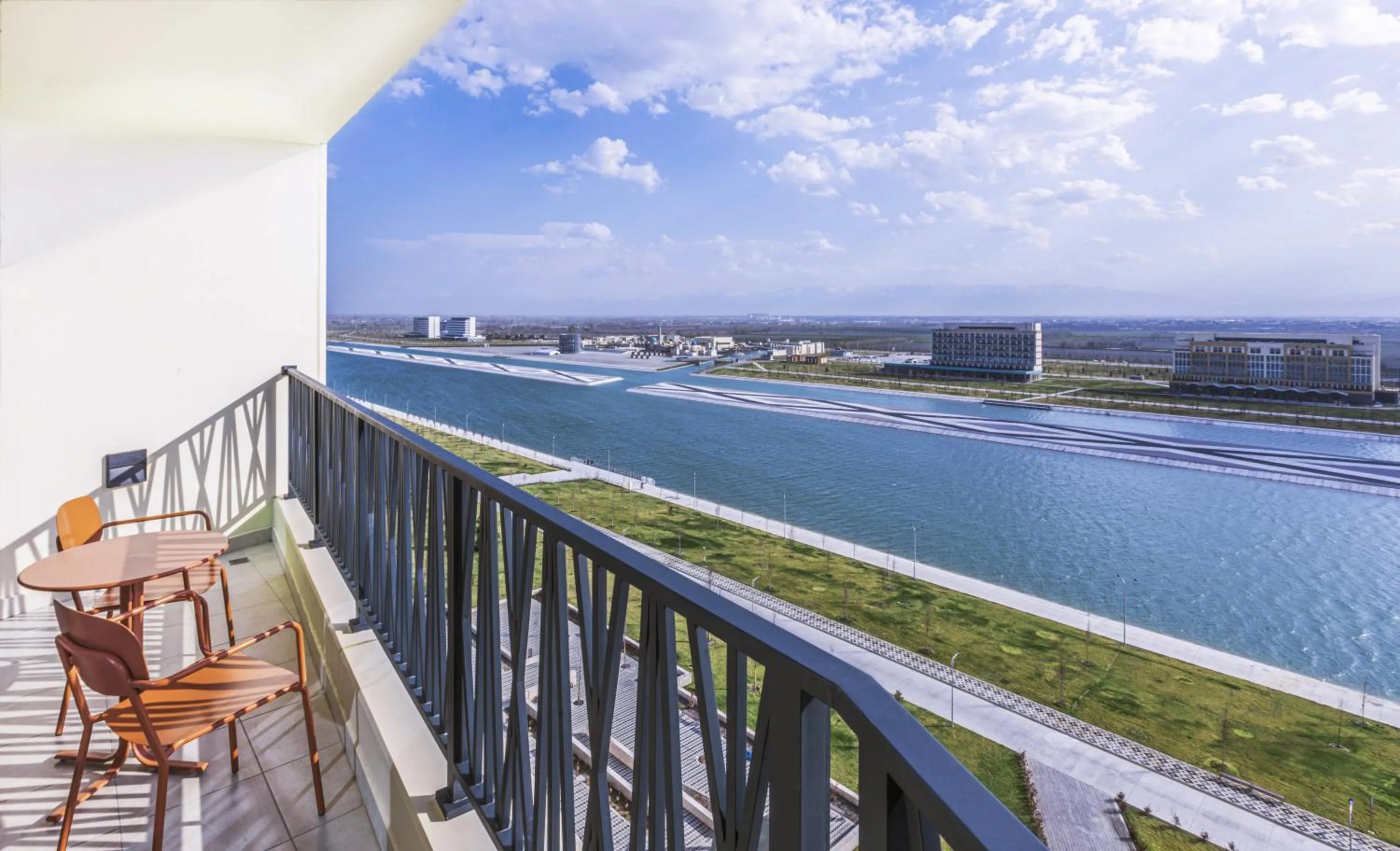 Natural landscape in Savitsky Plaza