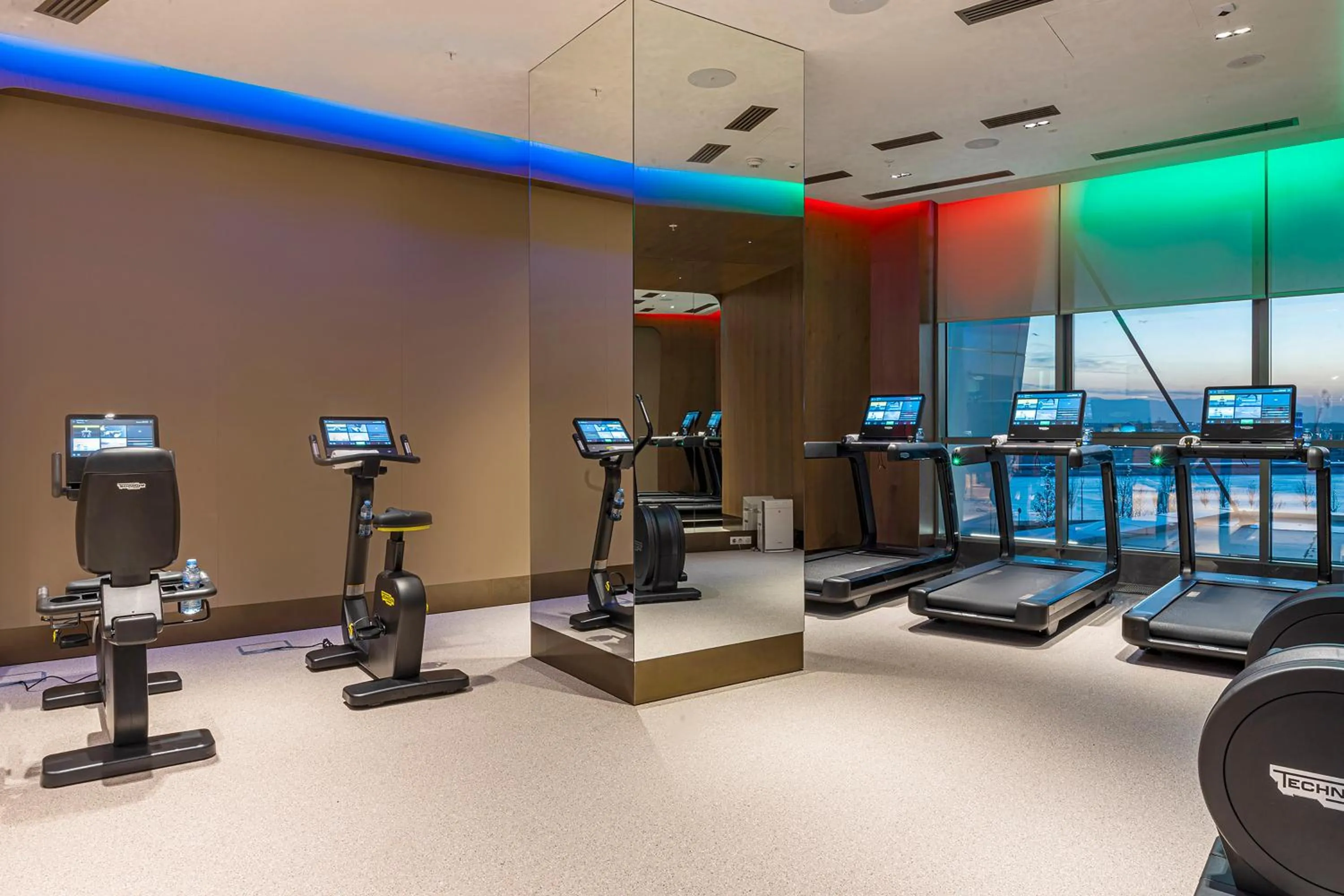 Fitness centre/facilities in Silk Road by Minyoun