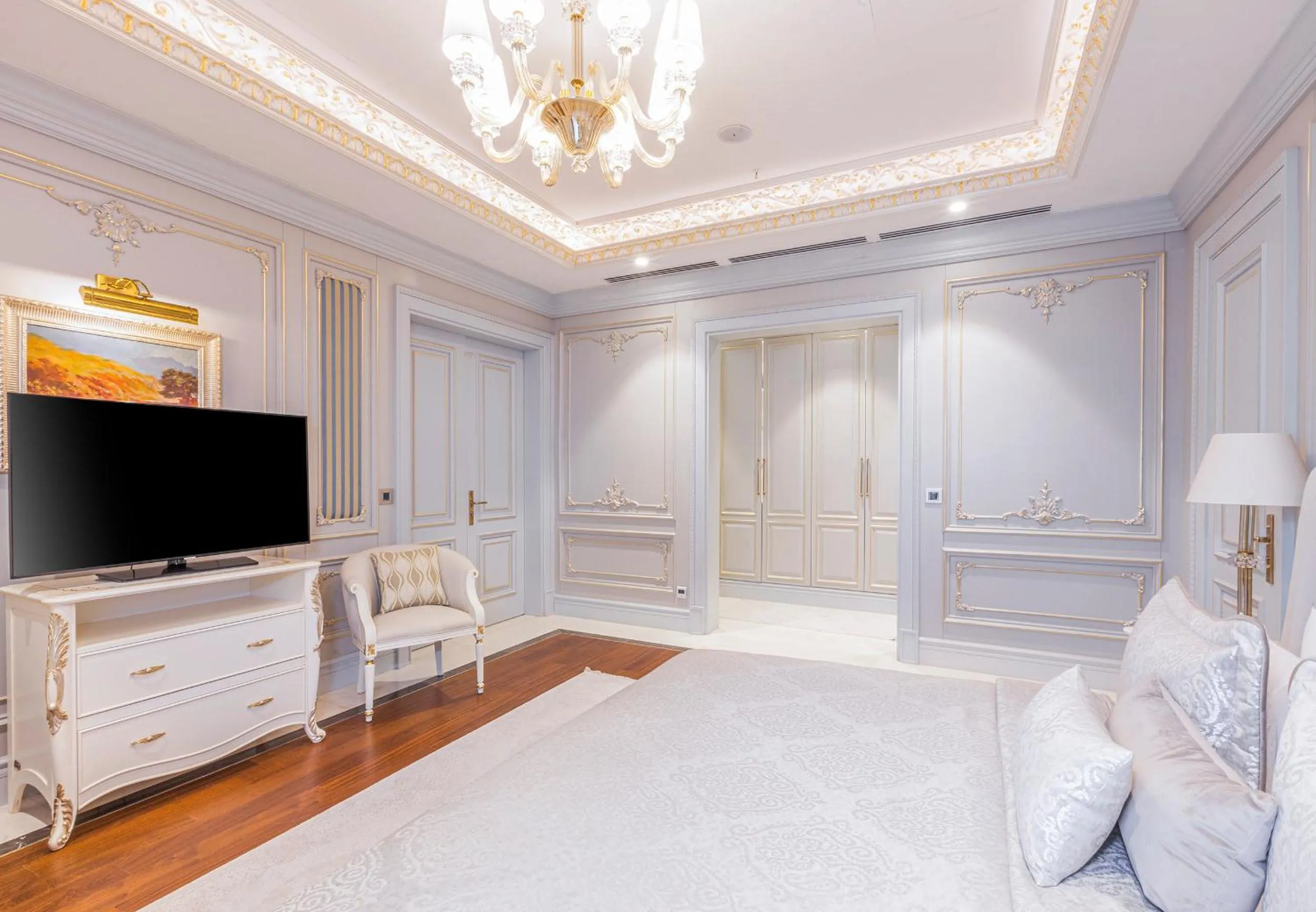 Living room, Bed in Hilton Garden Inn Samarkand Afrosiyob