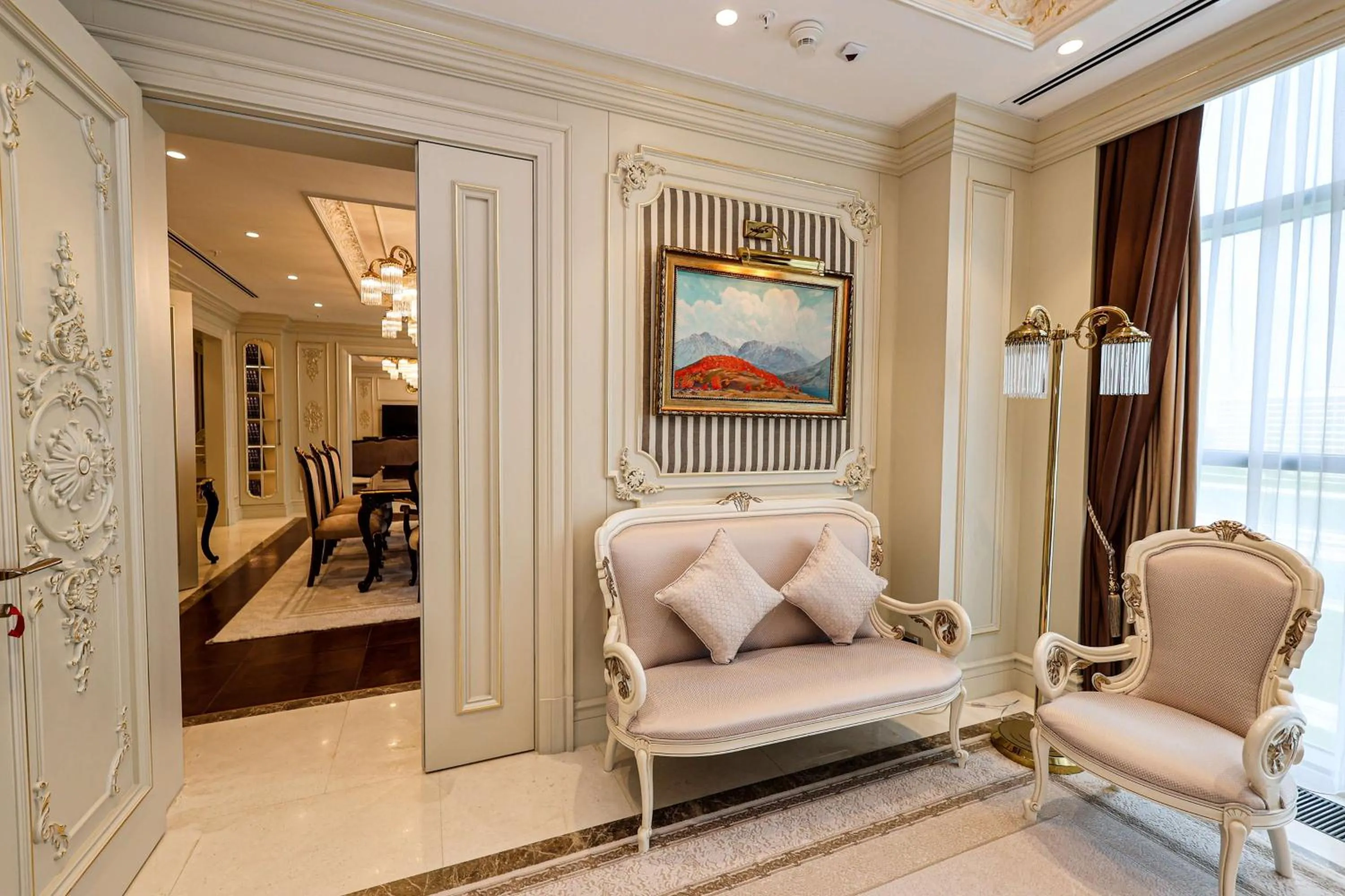 Living room in Hilton Garden Inn Samarkand Sogd