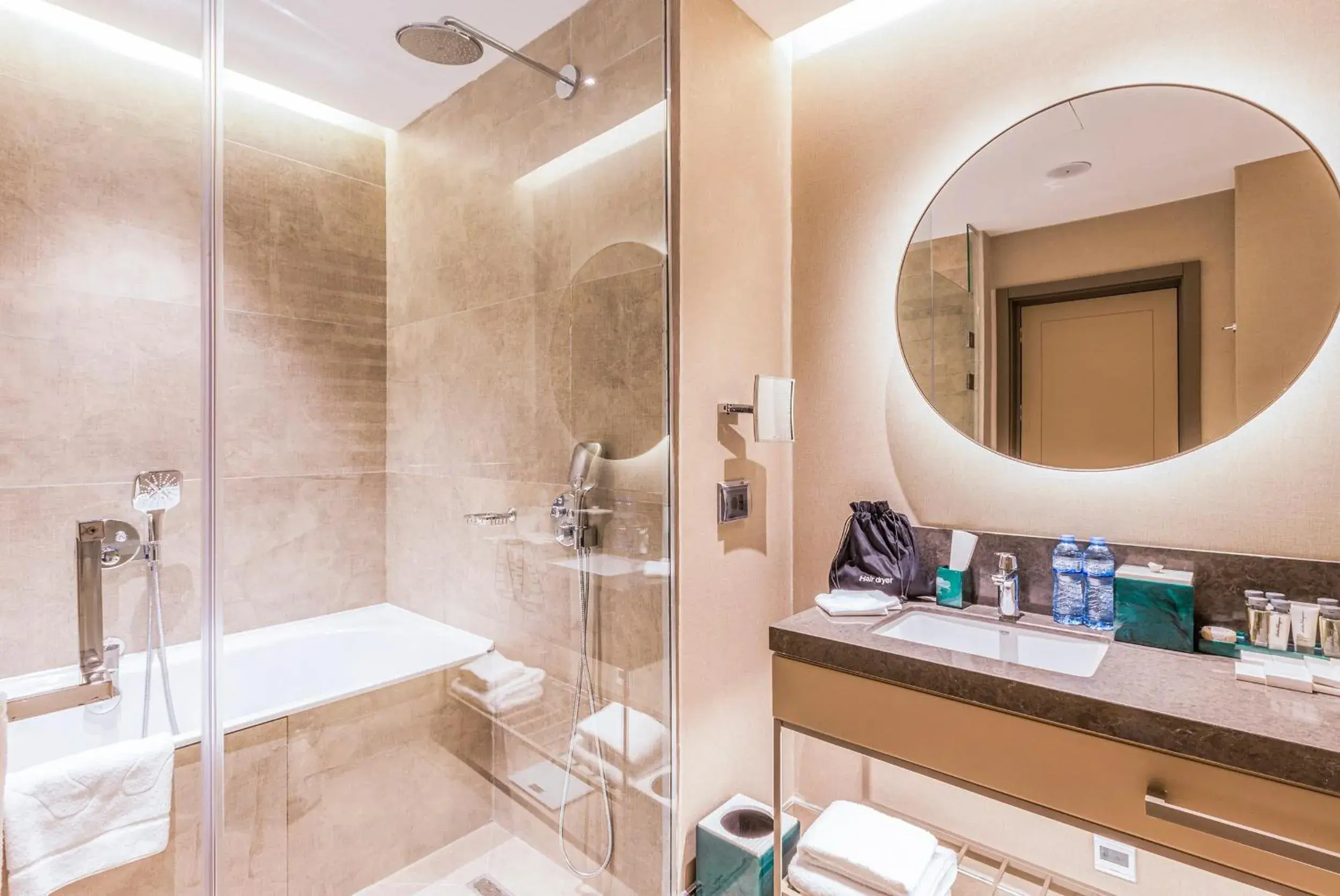 Suite - single occupancy in Wellness Park Hotel Bactria Suite - single occupancy in Wellness Park Hotel Bactria