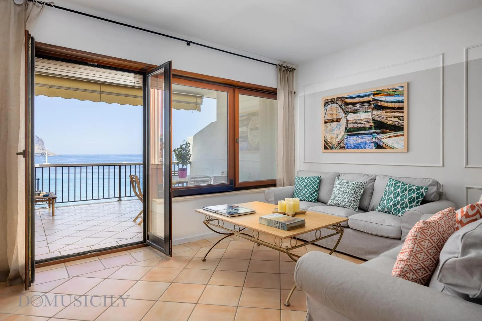 Mondello in Terrazza by DomuSicily