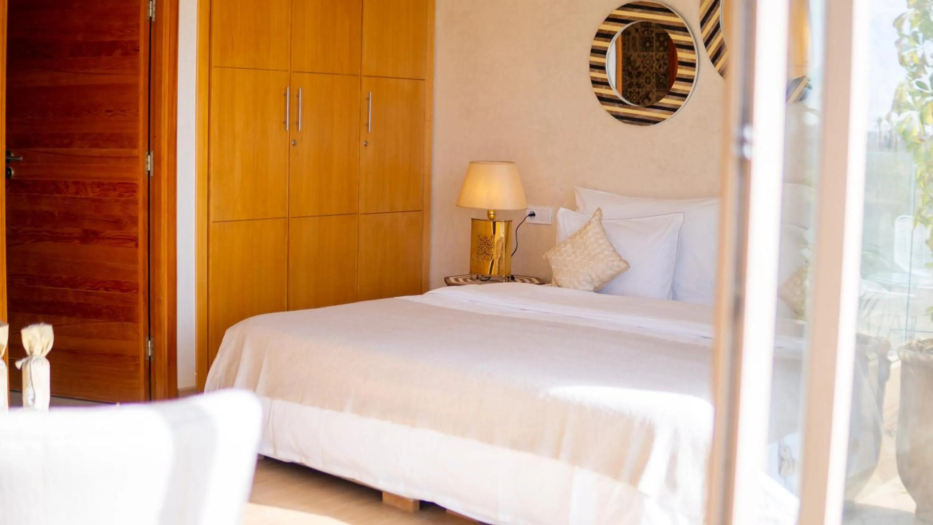 Bed in Riad villa saphir & SPA