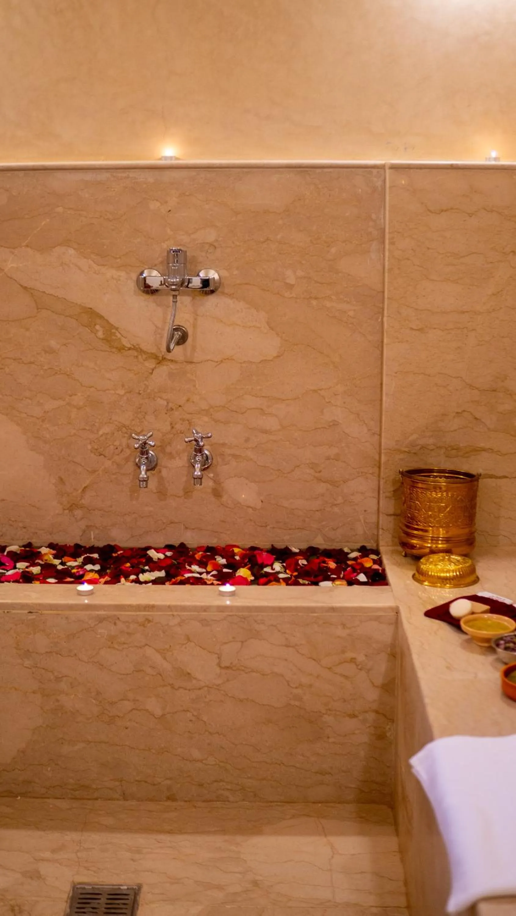 Bathroom in Riad villa saphir & SPA