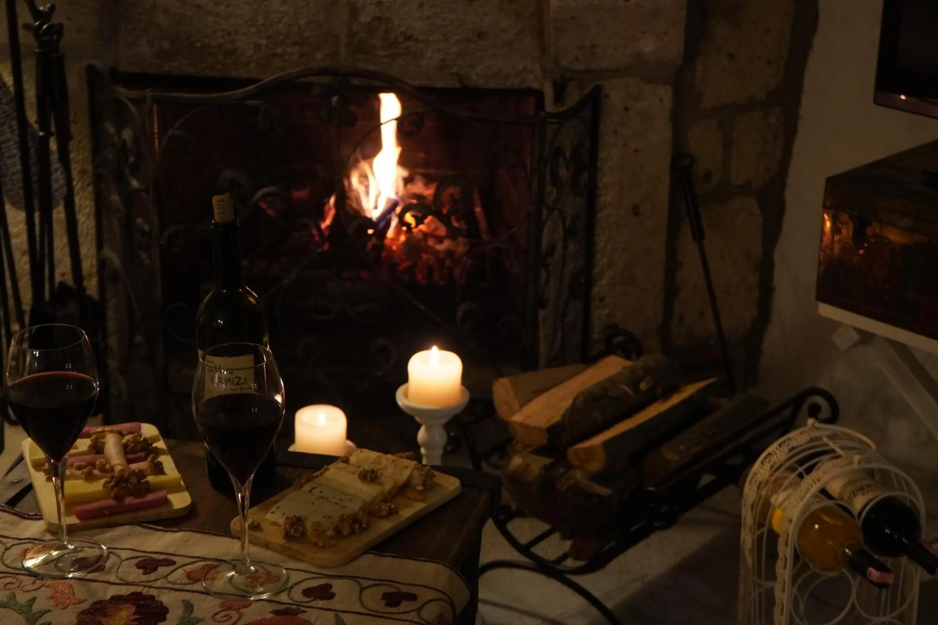 Property building in YUKARI SOKAK VİP BUTİK OTEL