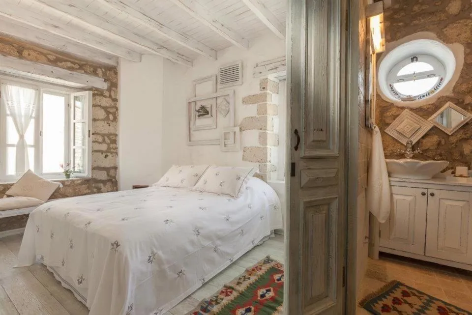 Photo of the whole room, Bed in YUKARI SOKAK VİP BUTİK OTEL