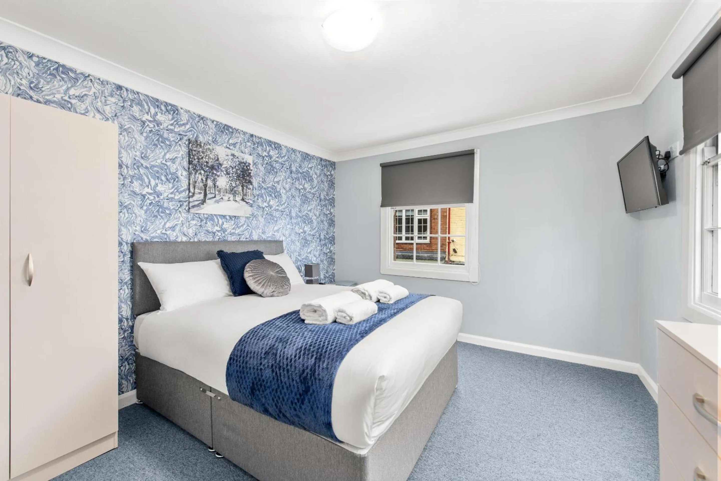 Bedroom, Bed in Town House Rooms