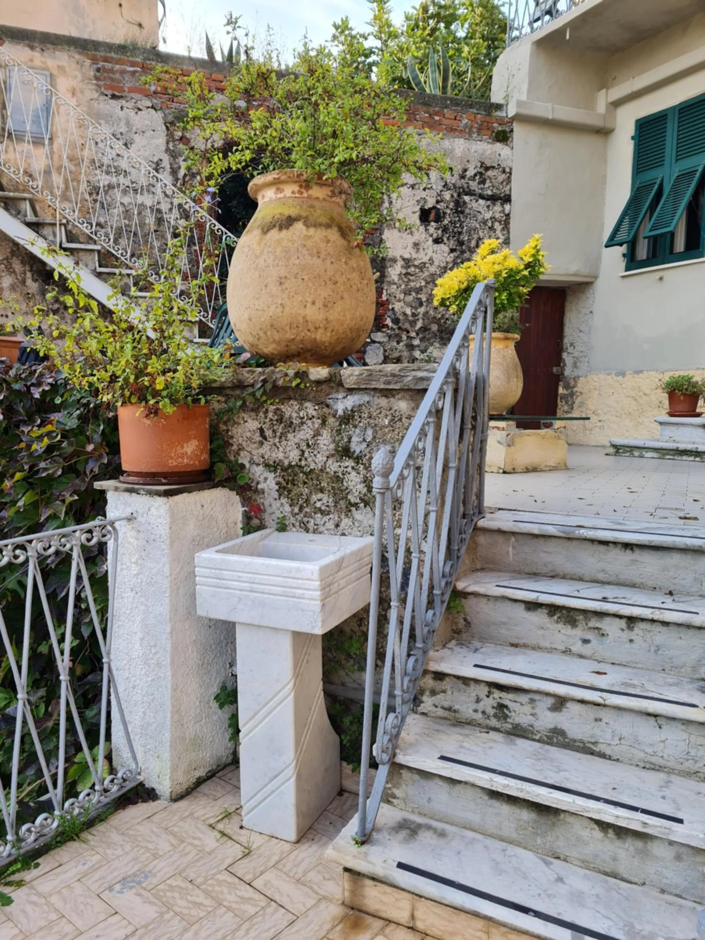 Garden view in Albergo Genio