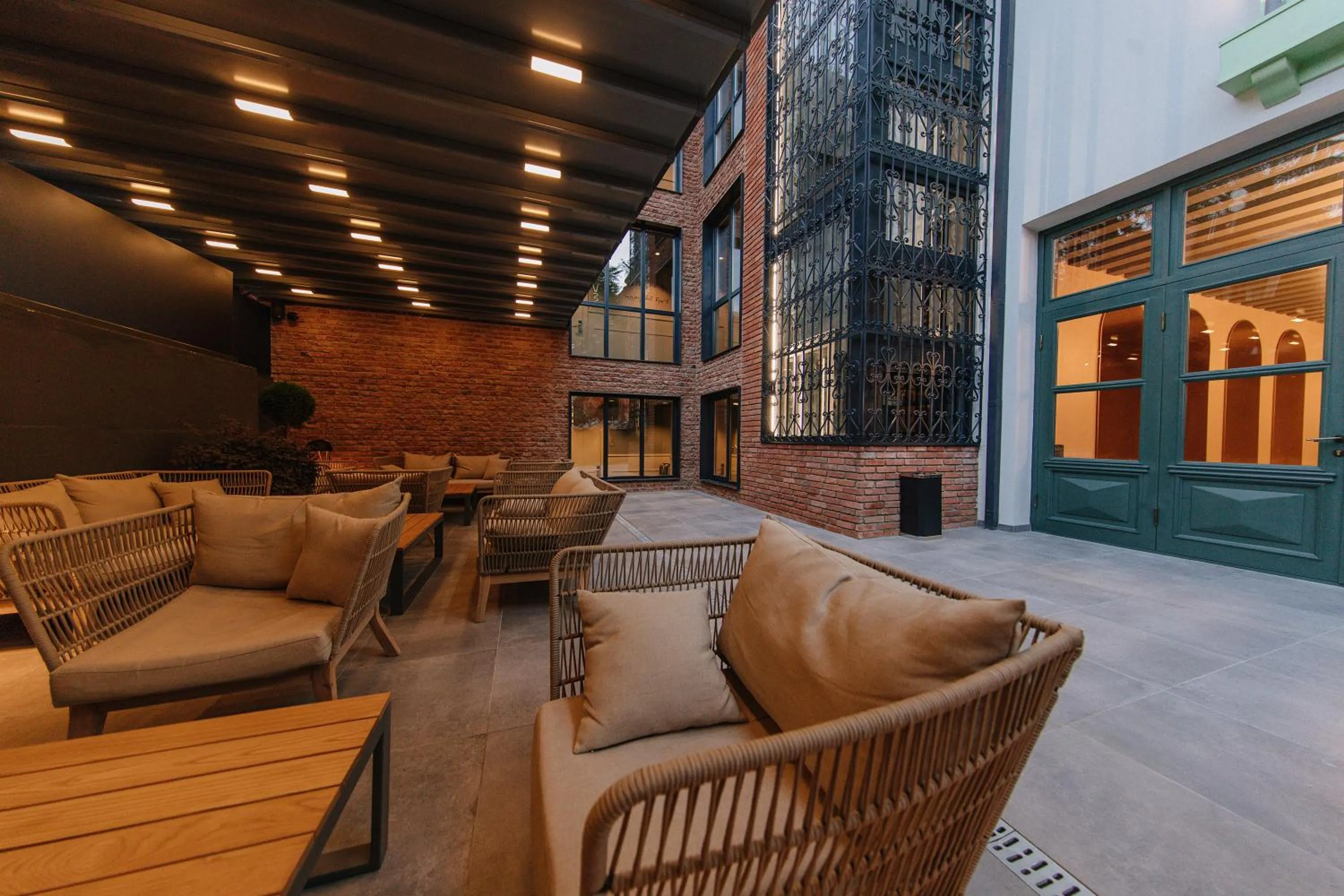 Patio in STROFI Boutique Hotel