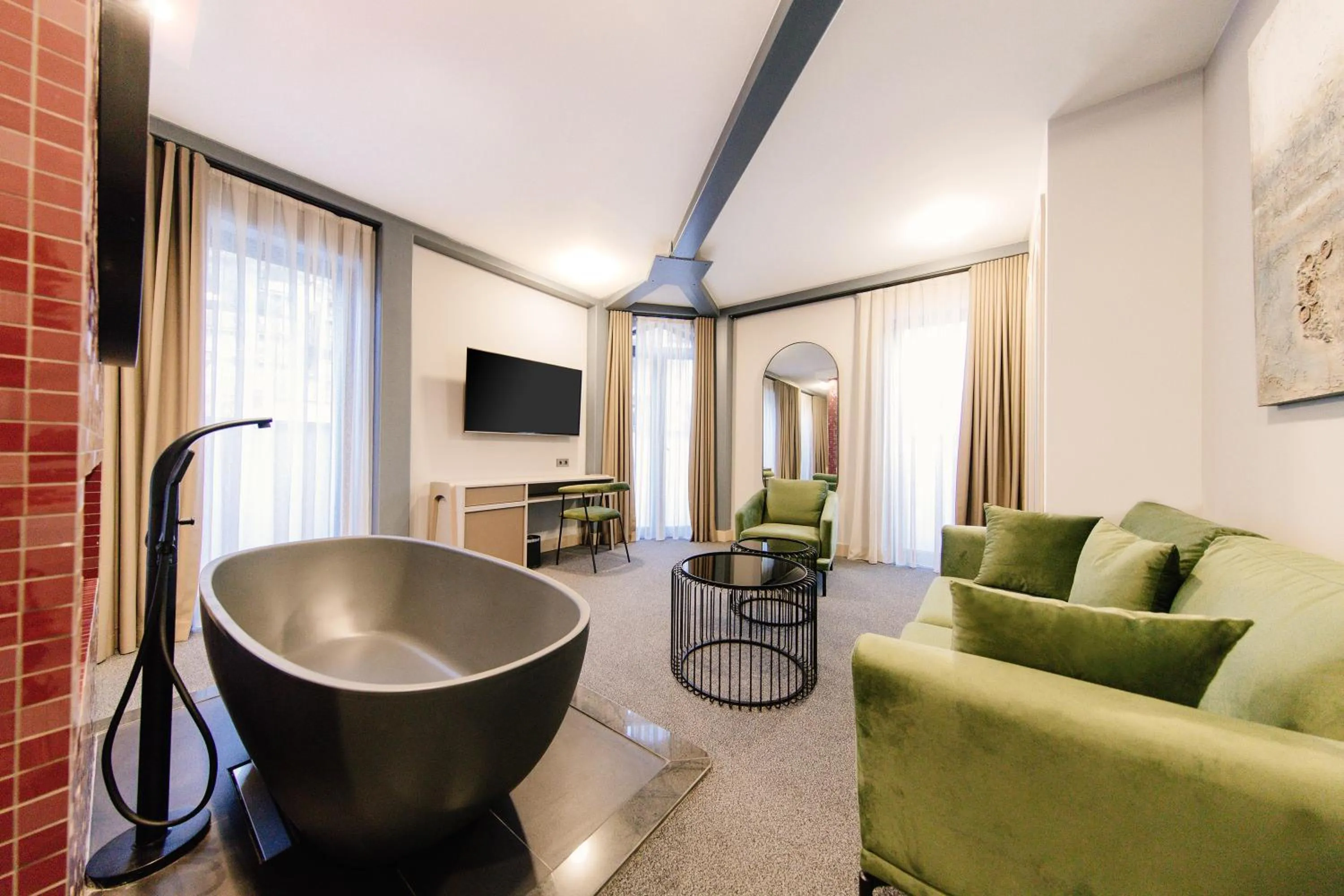 TV and multimedia in STROFI Boutique Hotel