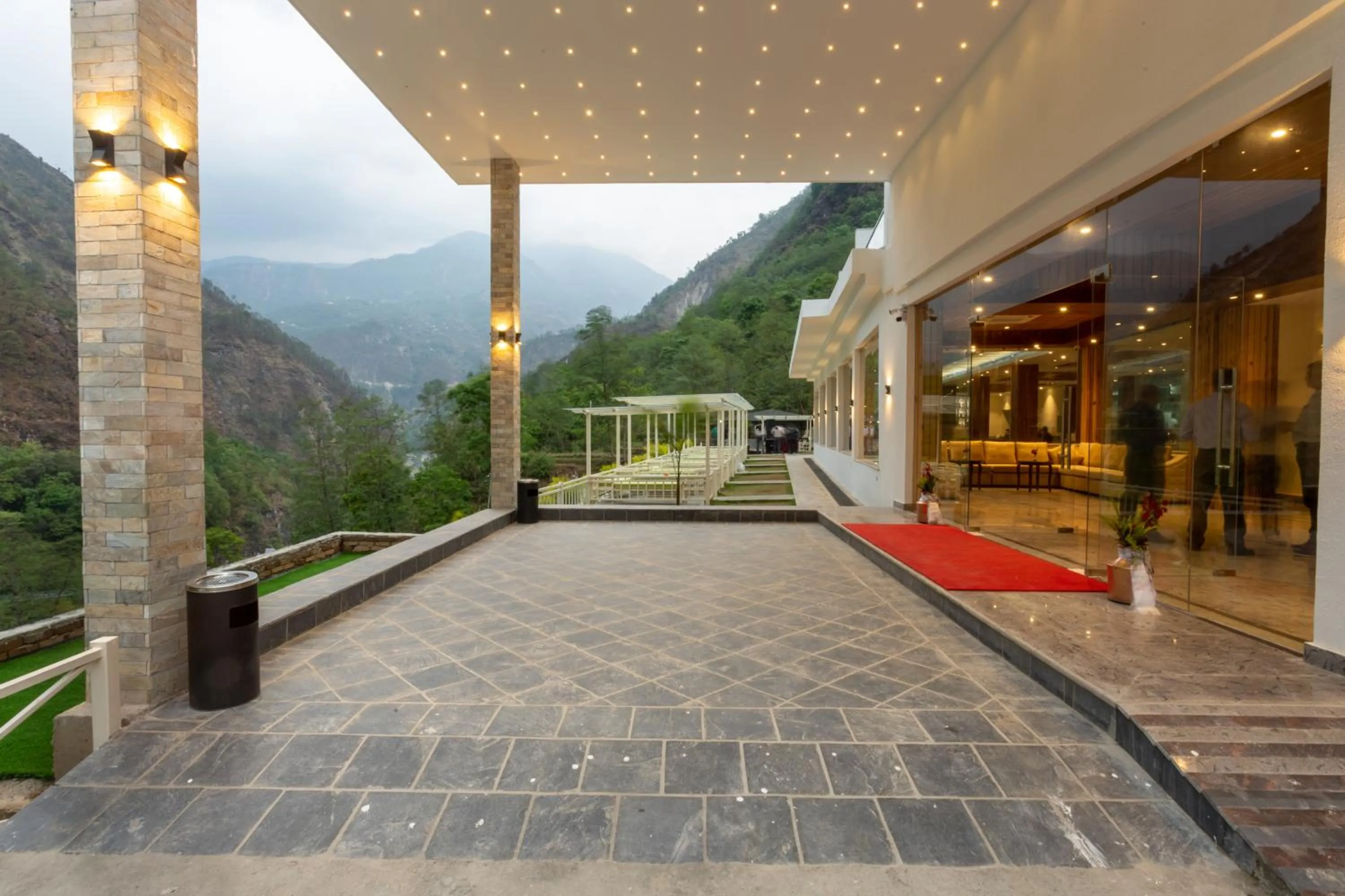 Facade/entrance in Bhotekoshi Heli Resort