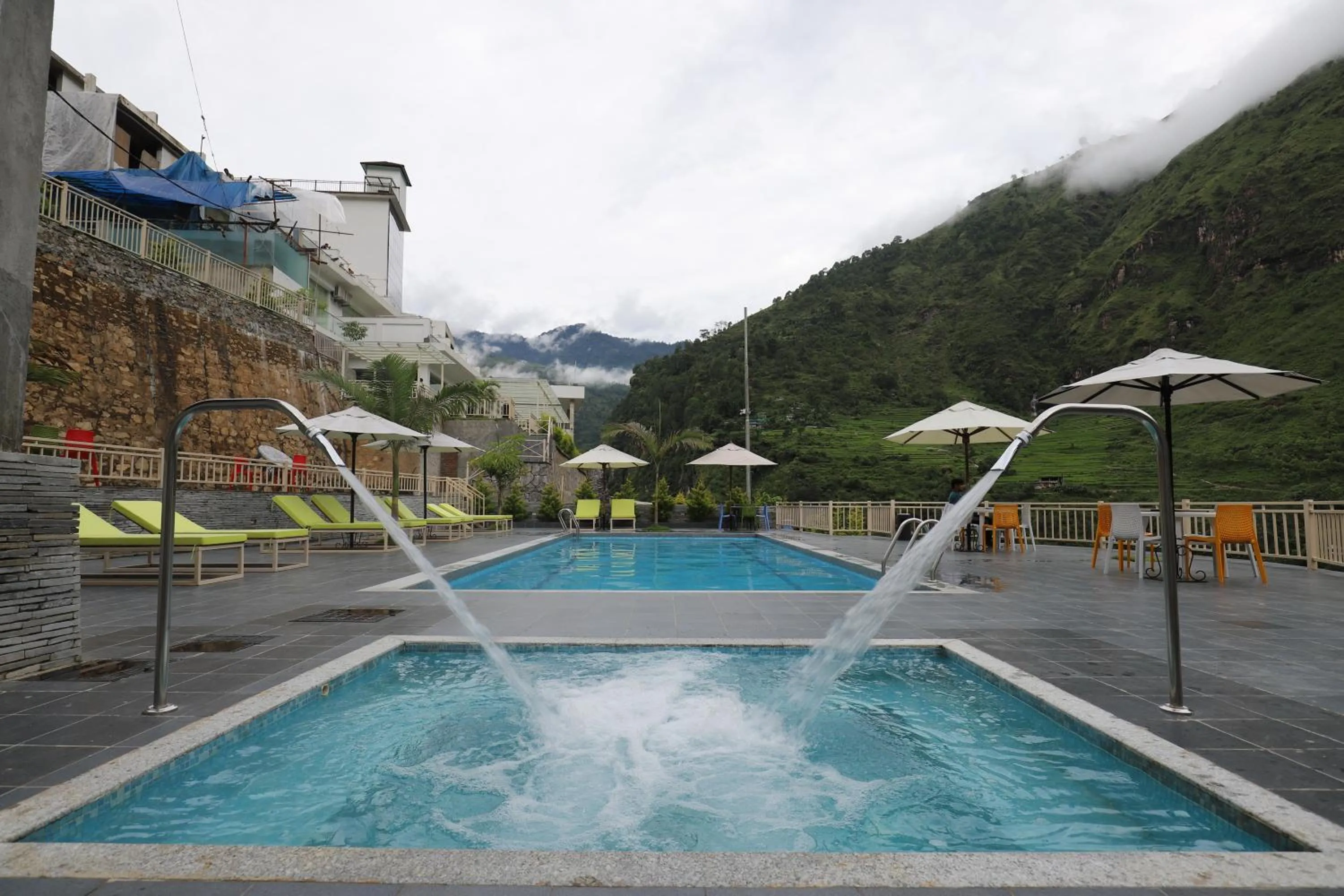 Hot Spring Bath in Bhotekoshi Heli Resort