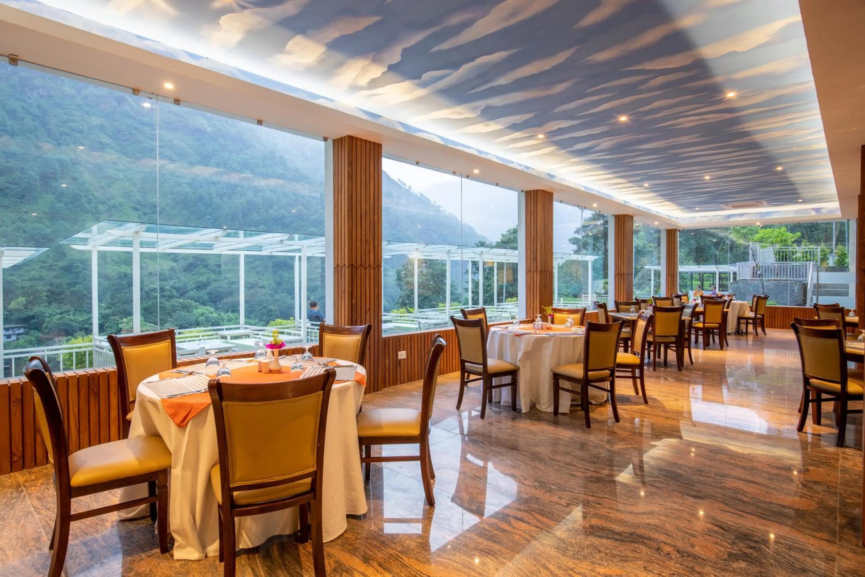 Dining area in Bhotekoshi Heli Resort