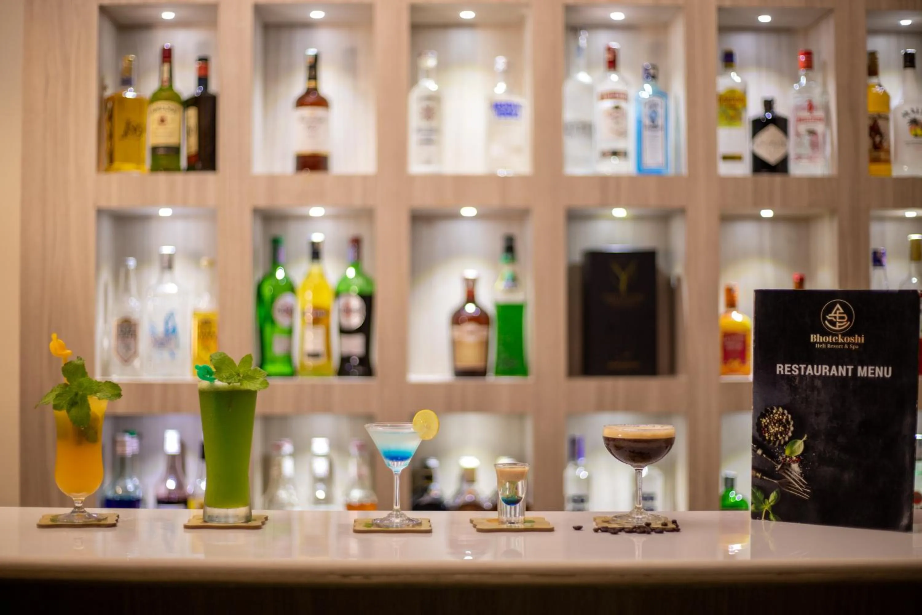 Lounge or bar in Bhotekoshi Heli Resort