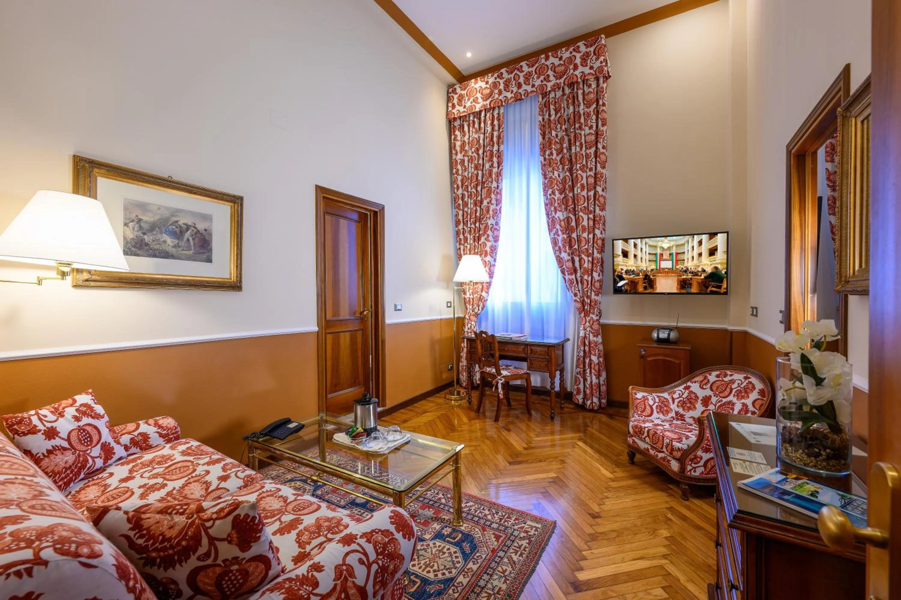 Seating area, Bed in Hotel Posta
