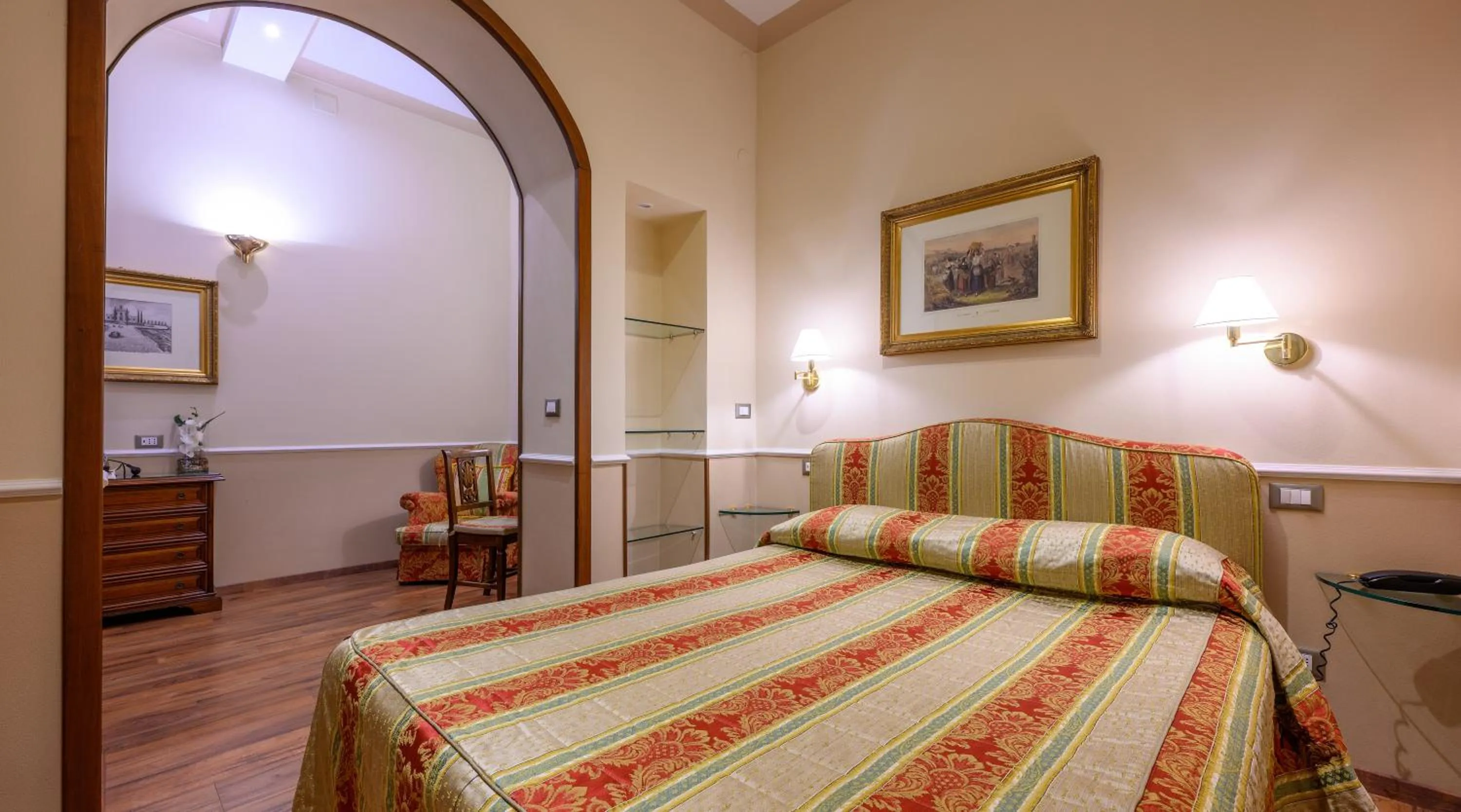 Bedroom, Bed in Hotel Posta