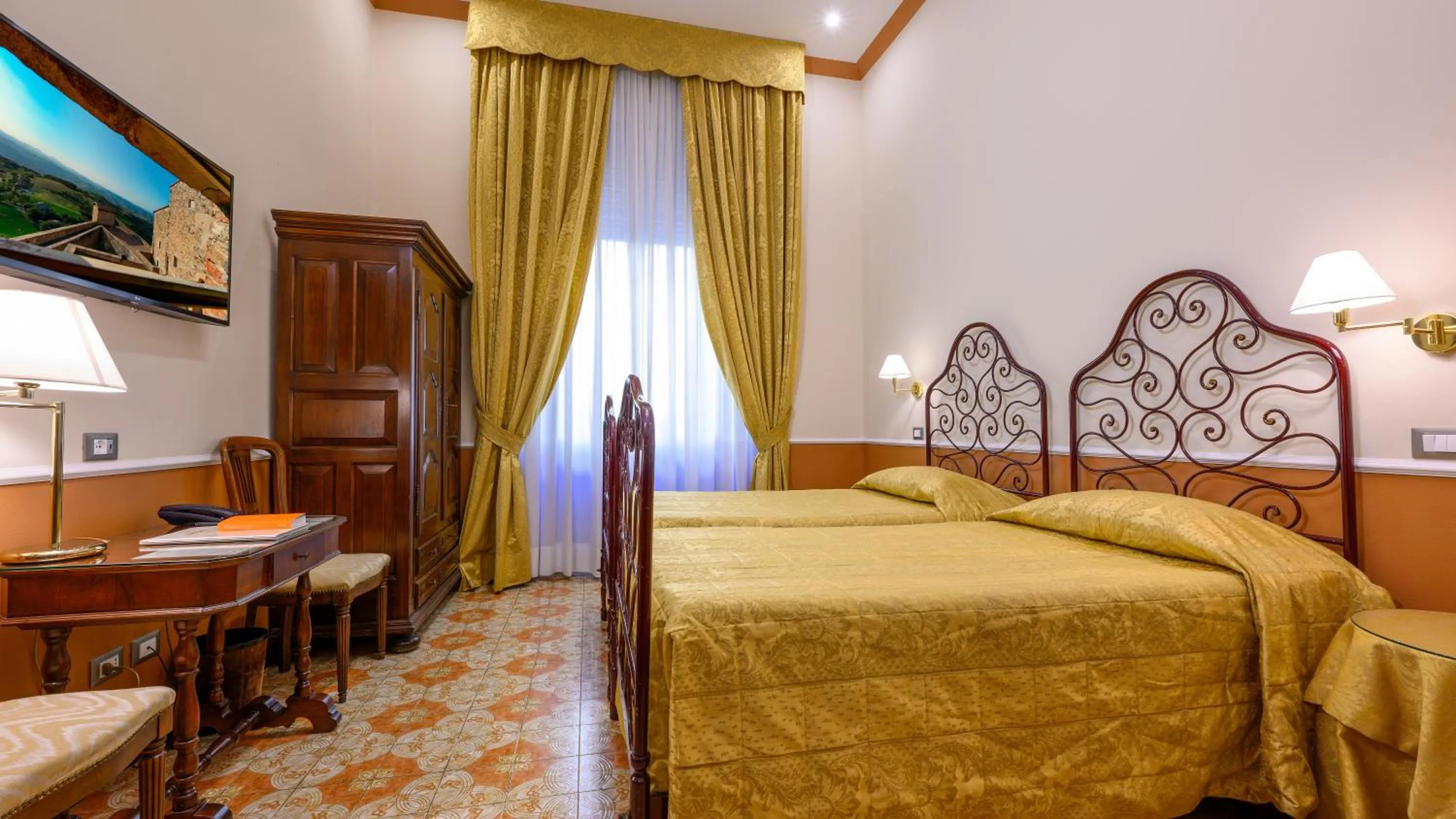 Photo of the whole room, Bed in Hotel Posta