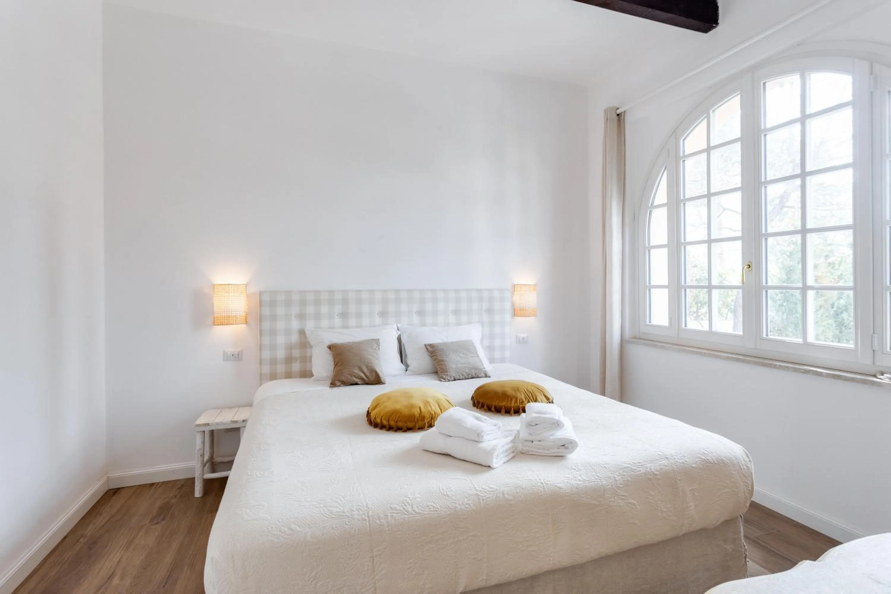 Bed in Maison d'Orange - La Pinede