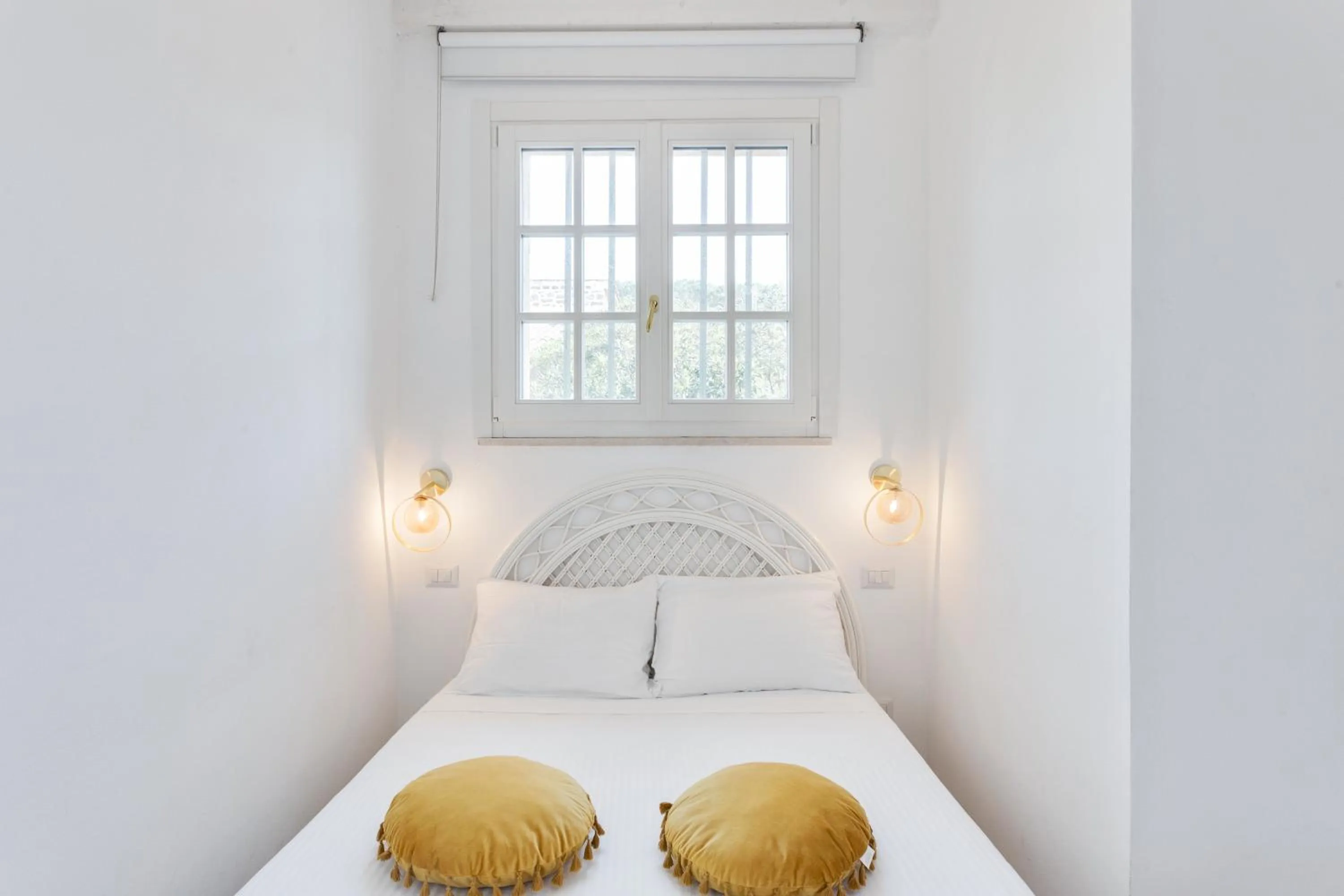 Bedroom, Bed in Maison d'Orange - La Pinede