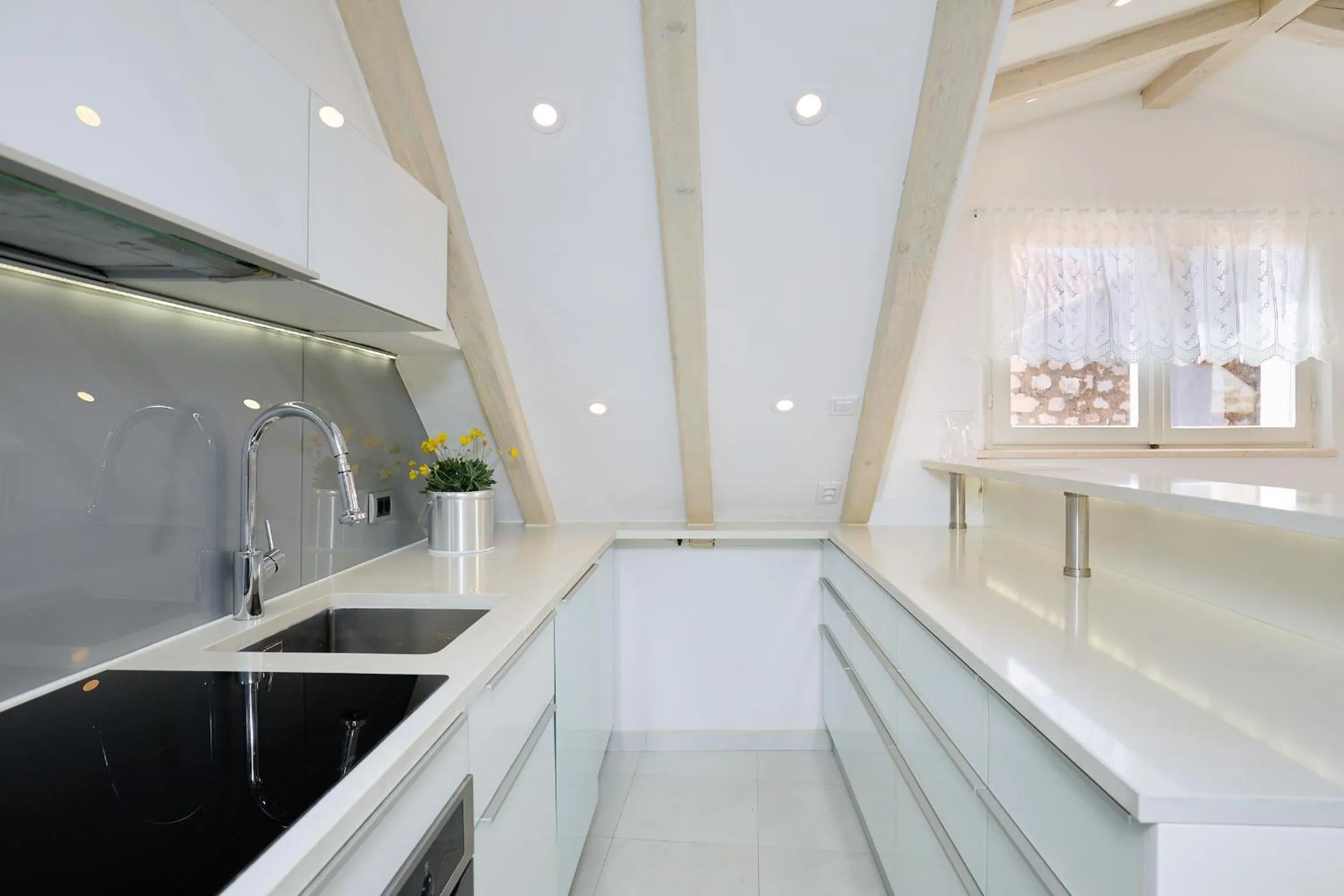 Kitchen or kitchenette in Hedera Estate, Hedera A22