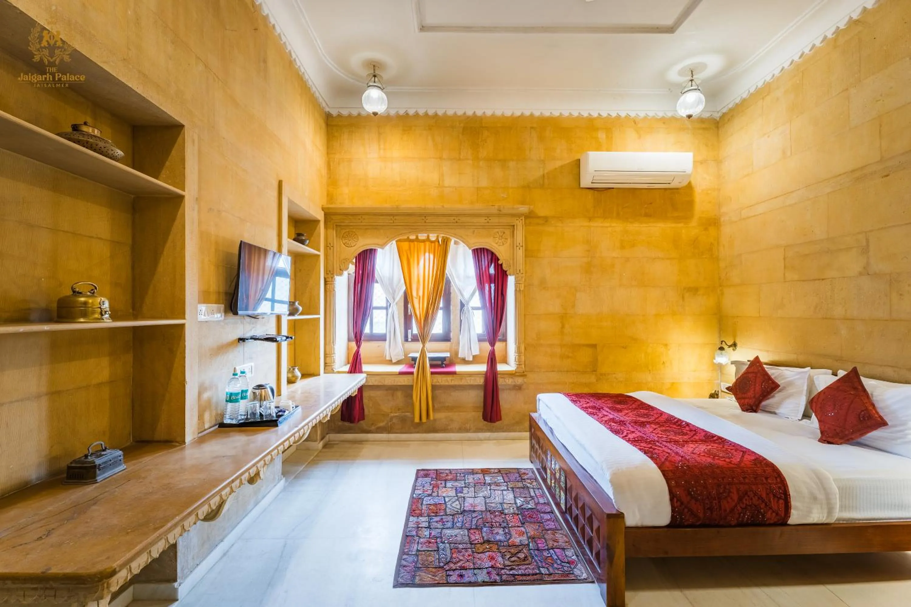 Bed in The Jaigarh Palace Jaisalmer