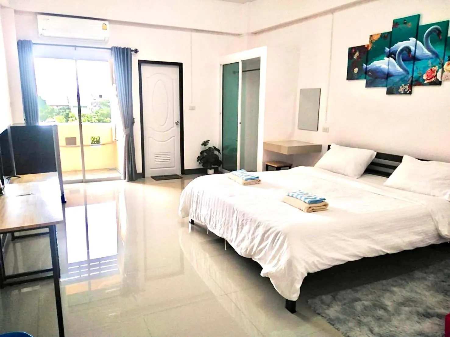 Bedroom, Bed in MY HOME Hotel - Phutthamonthon 4 Road, near Mahidol University Salaya