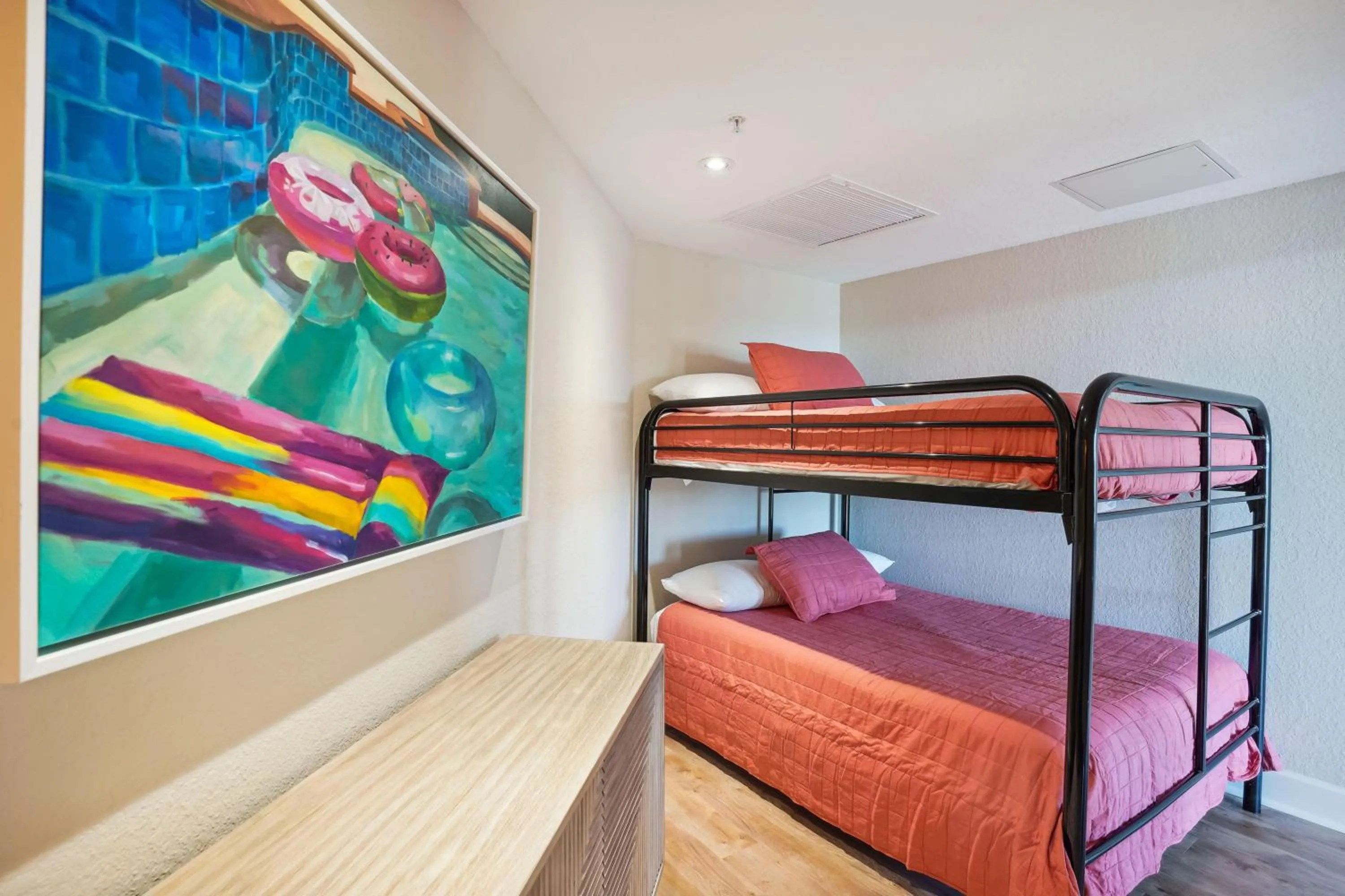 Bed in Harbourside 7718- Premier